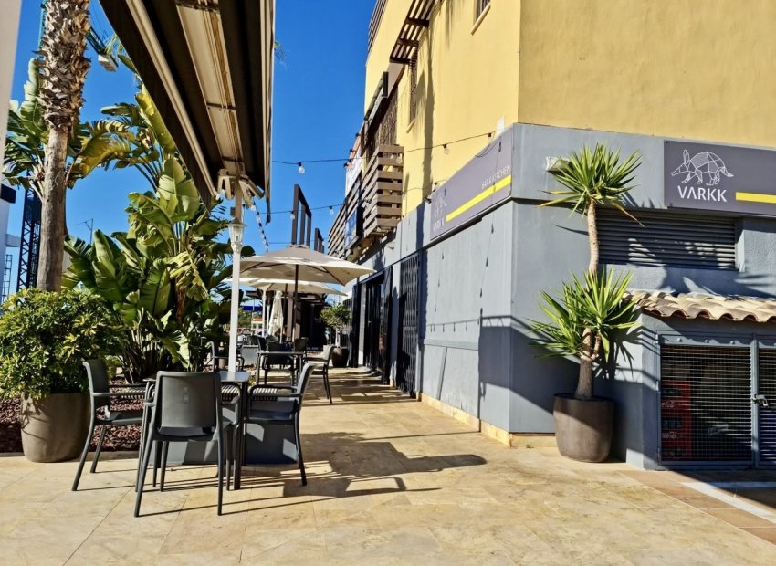Reventa - Comercial -
Villamartin