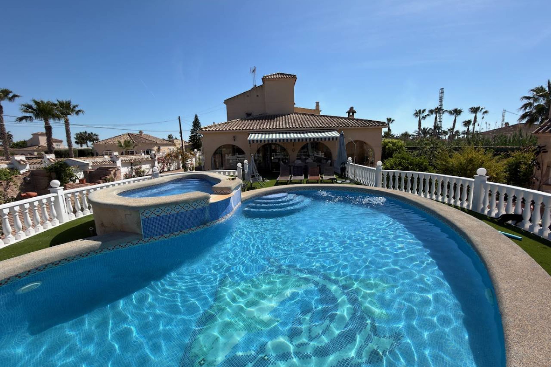 Reventa - Finca -
Catral