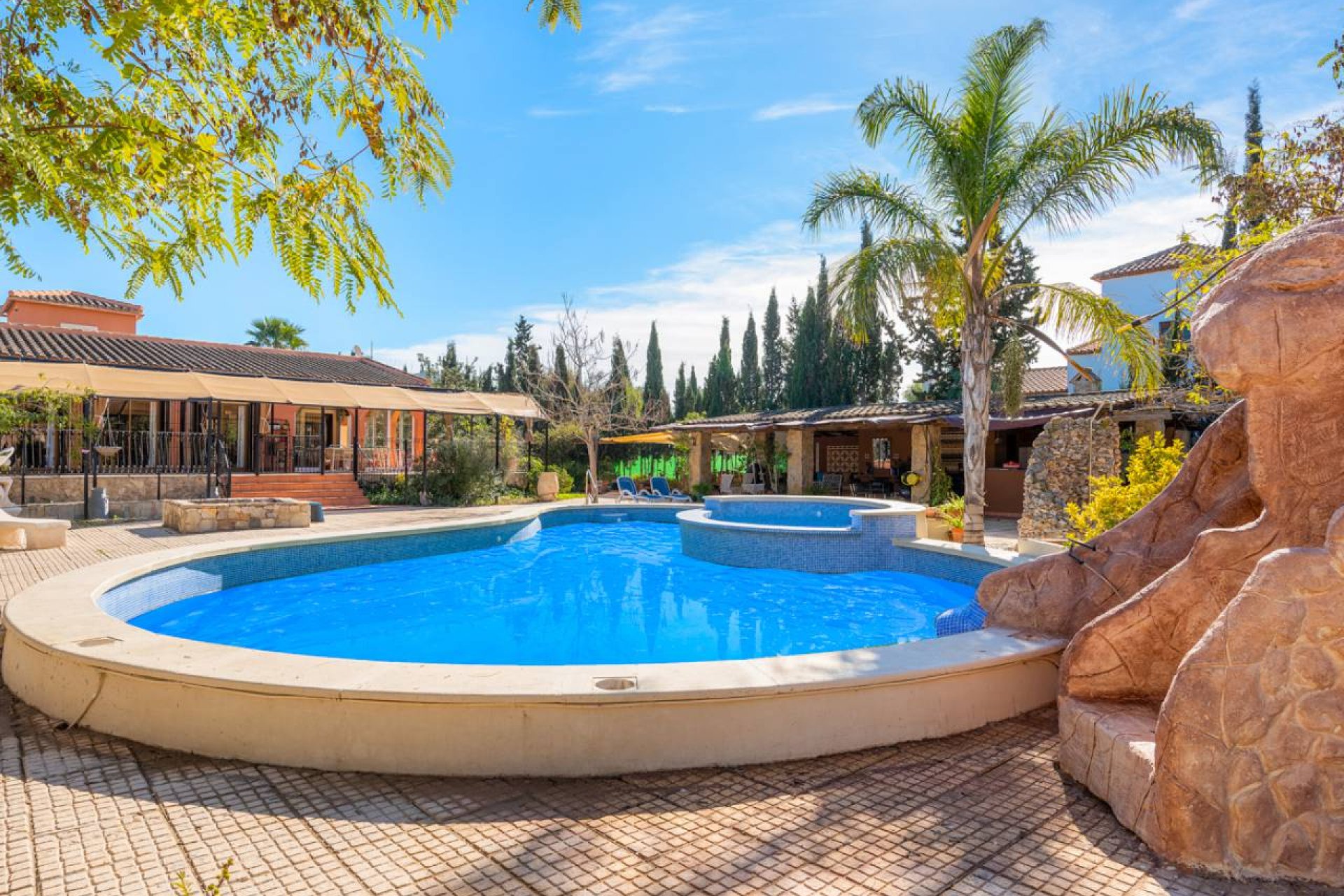 Reventa - Finca -
Catral