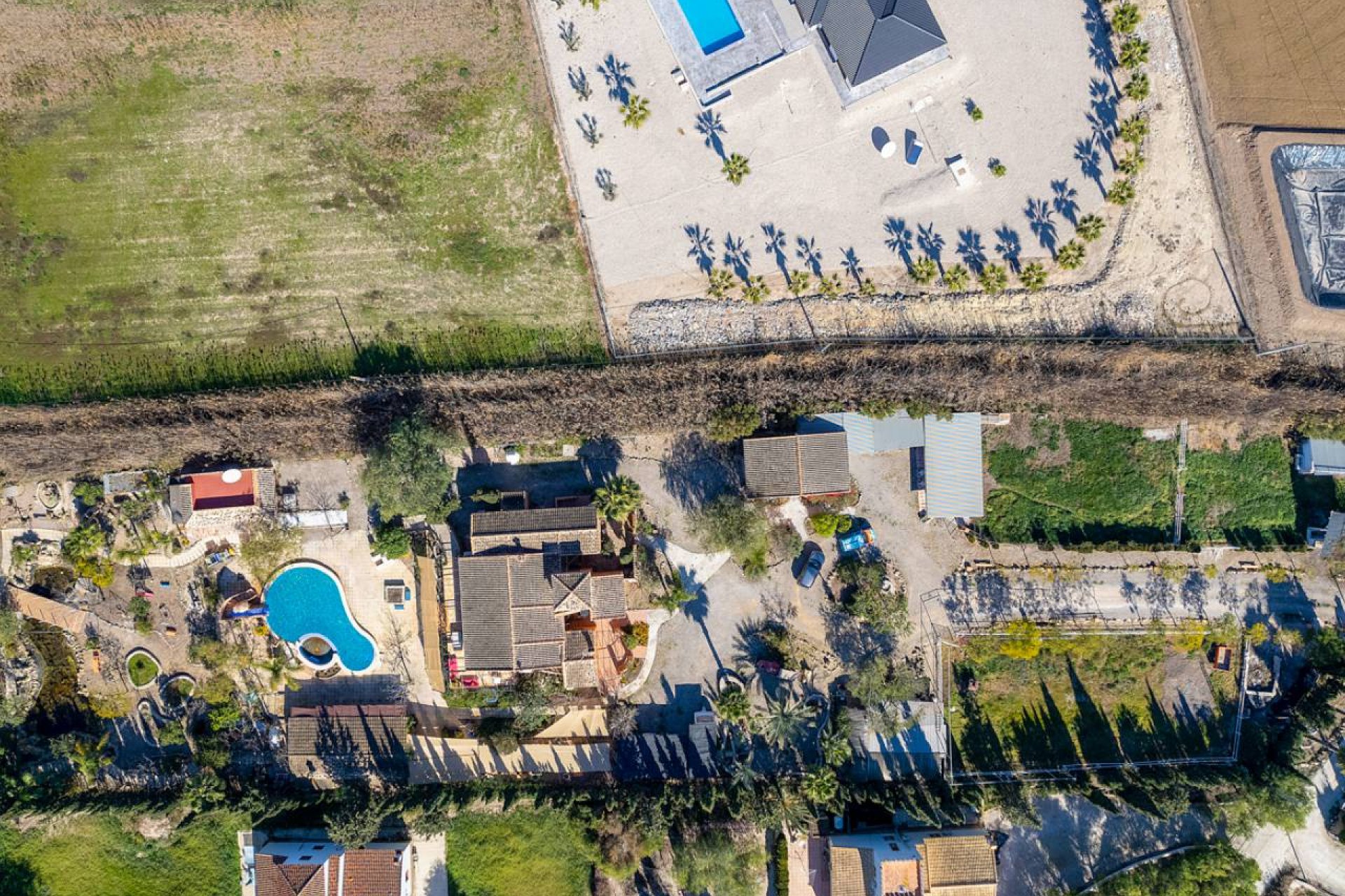 Reventa - Finca -
Catral