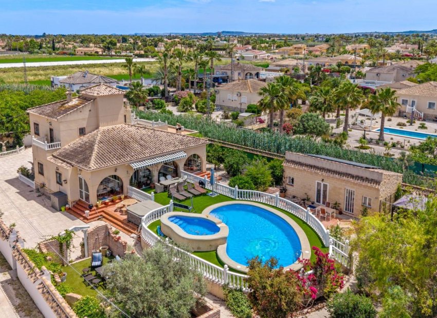 Reventa - Finca -
Catral