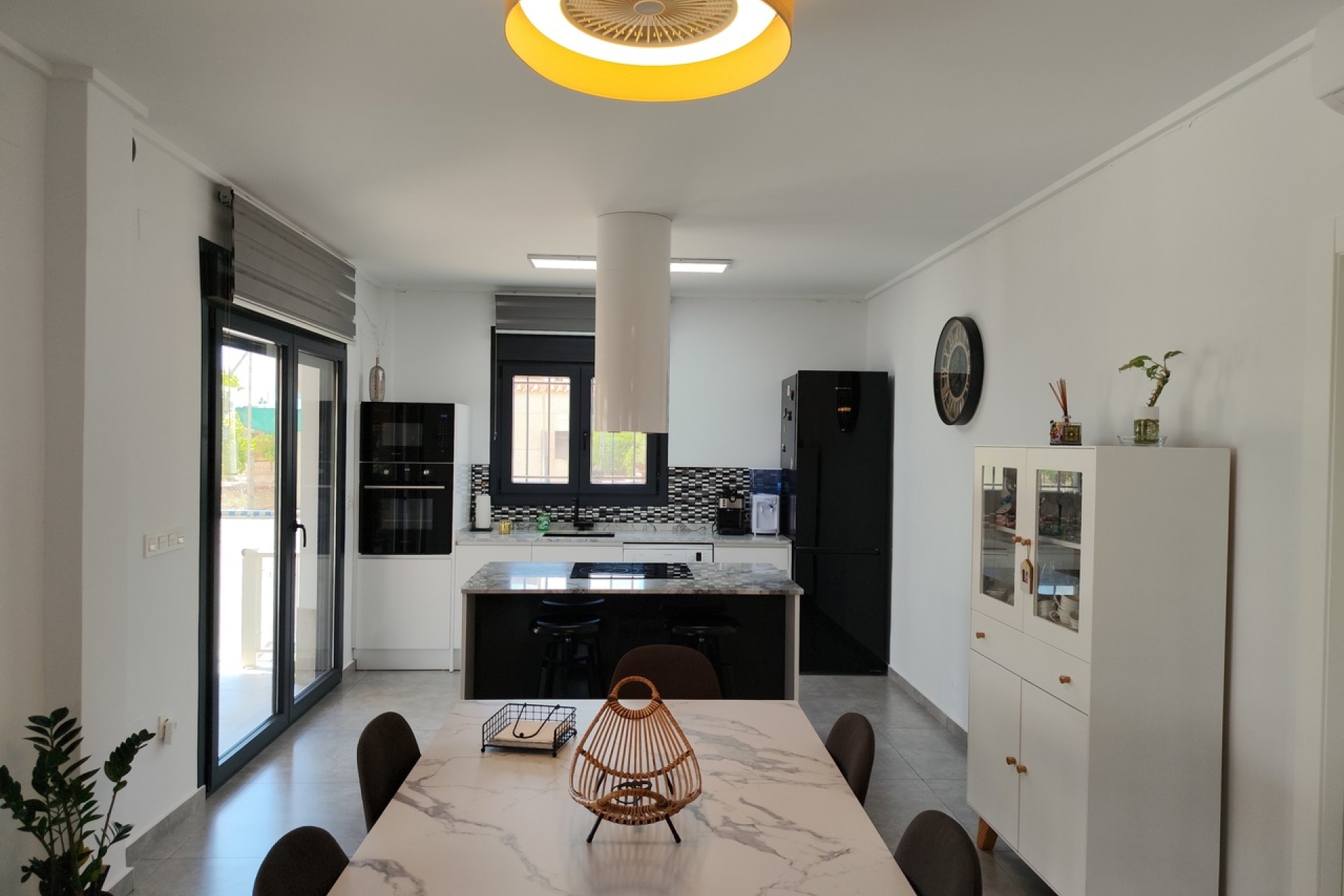 Reventa - Finca -
Los Montesinos
