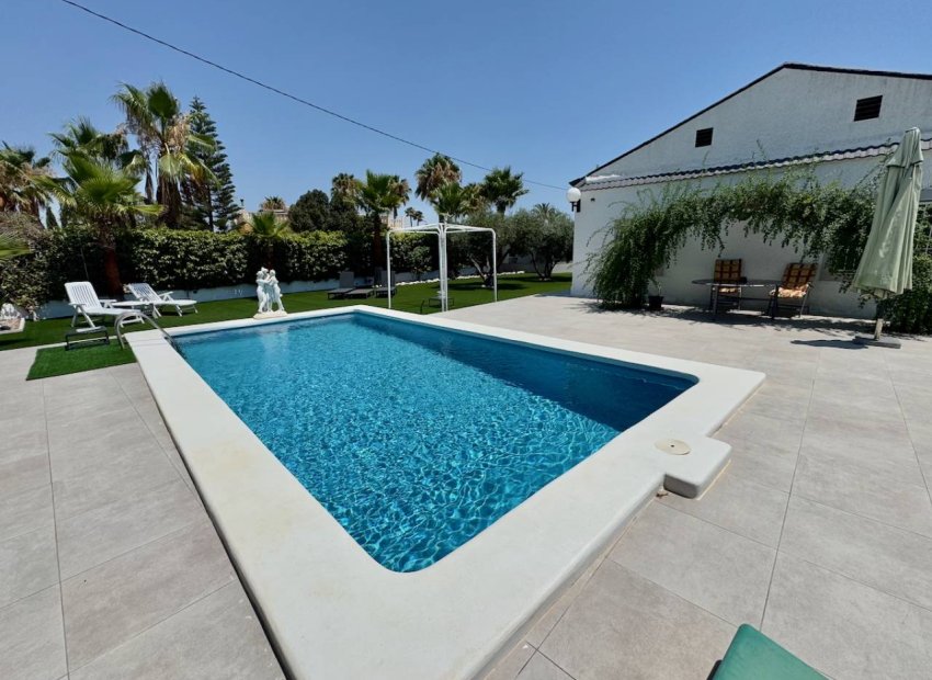 Reventa - Finca -
Torrellano