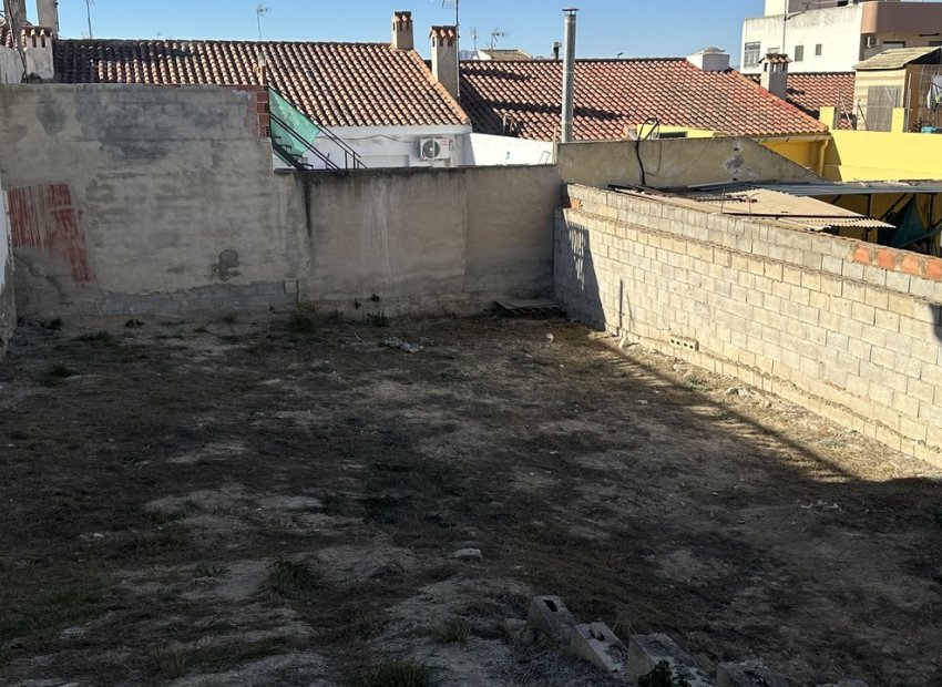 Reventa - Parcela -
Benijofar