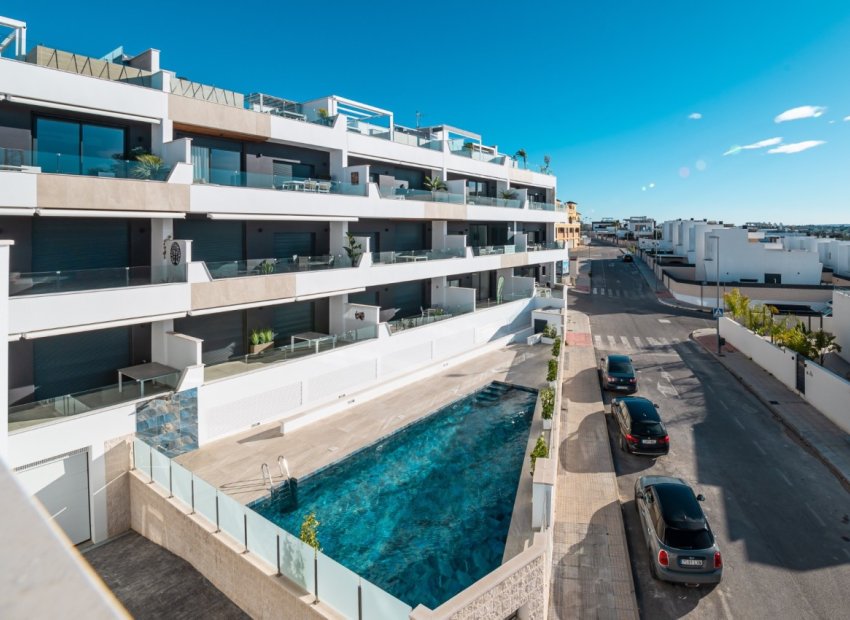 Reventa - Piso - Ultima planta -
Benijofar