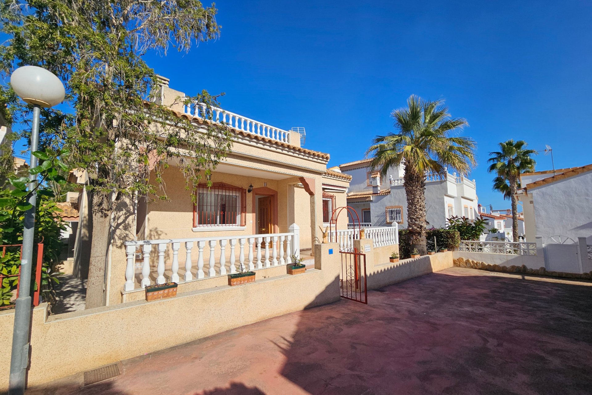 Reventa - Villa -
Algorfa - Montemar