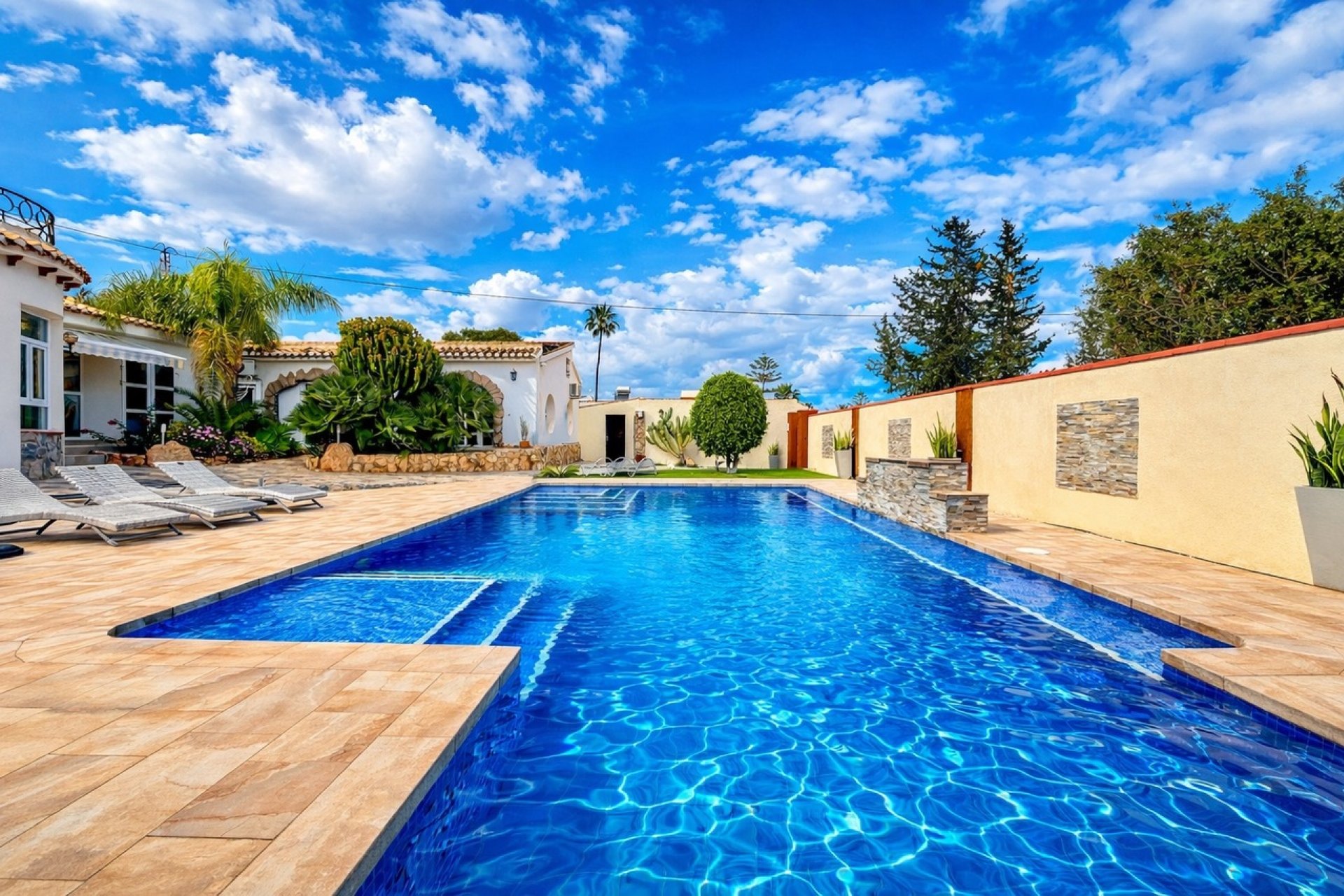 Reventa - Villa -
Cabo Roig