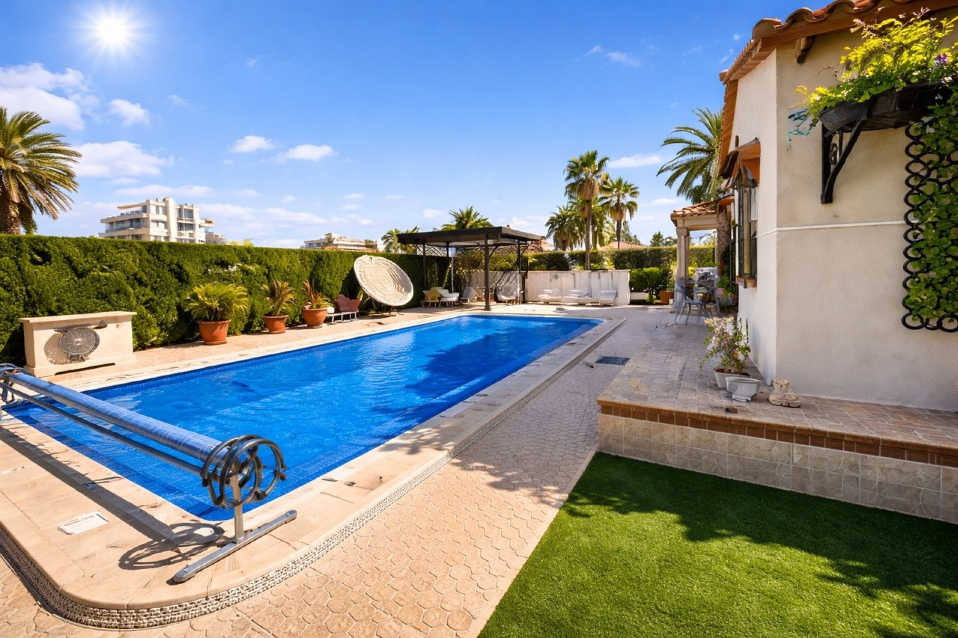 Reventa - Villa -
Cabo Roig