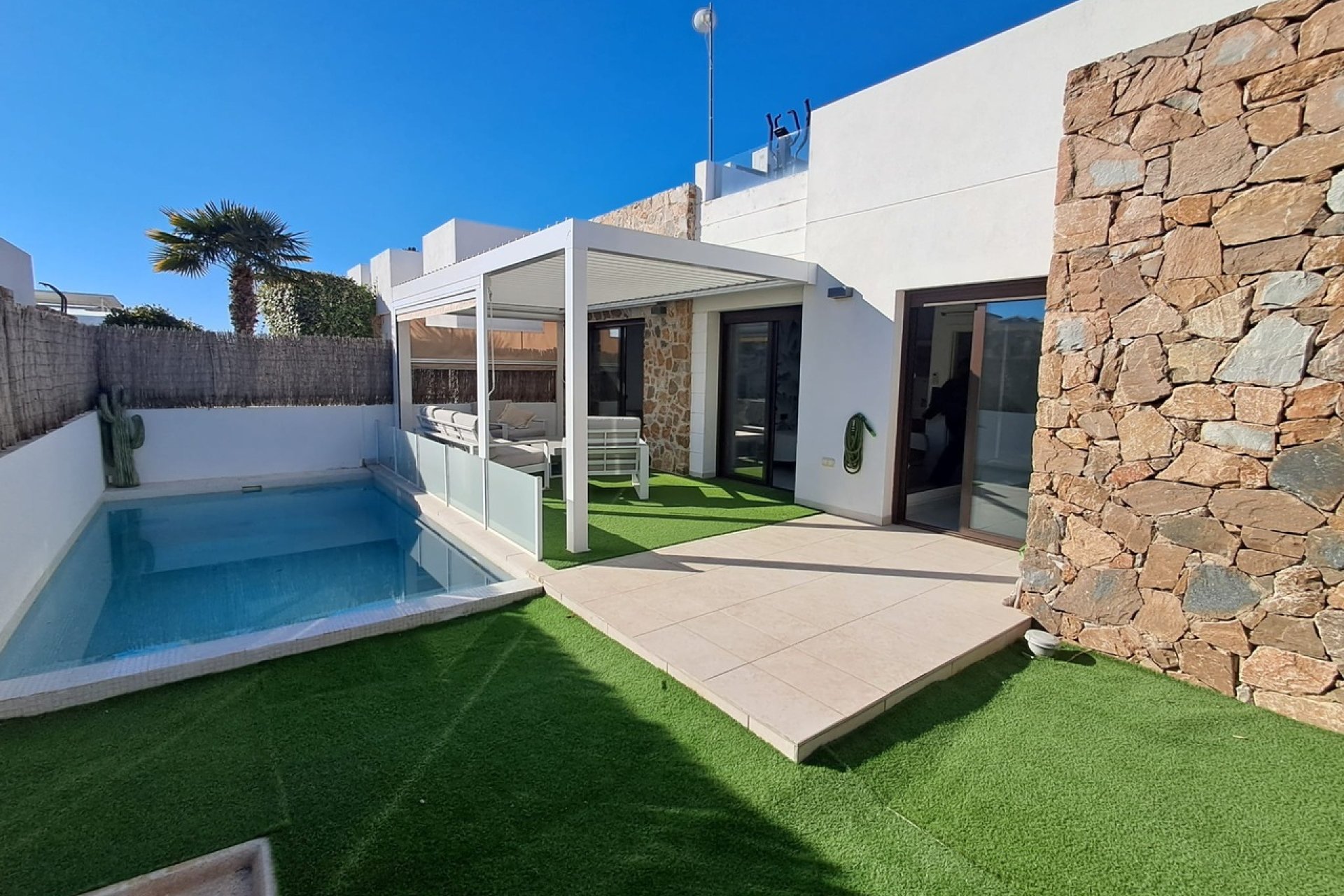 Reventa - Villa -
Cabo Roig
