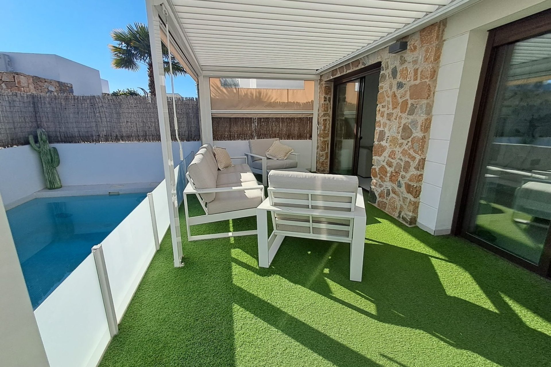 Reventa - Villa -
Cabo Roig
