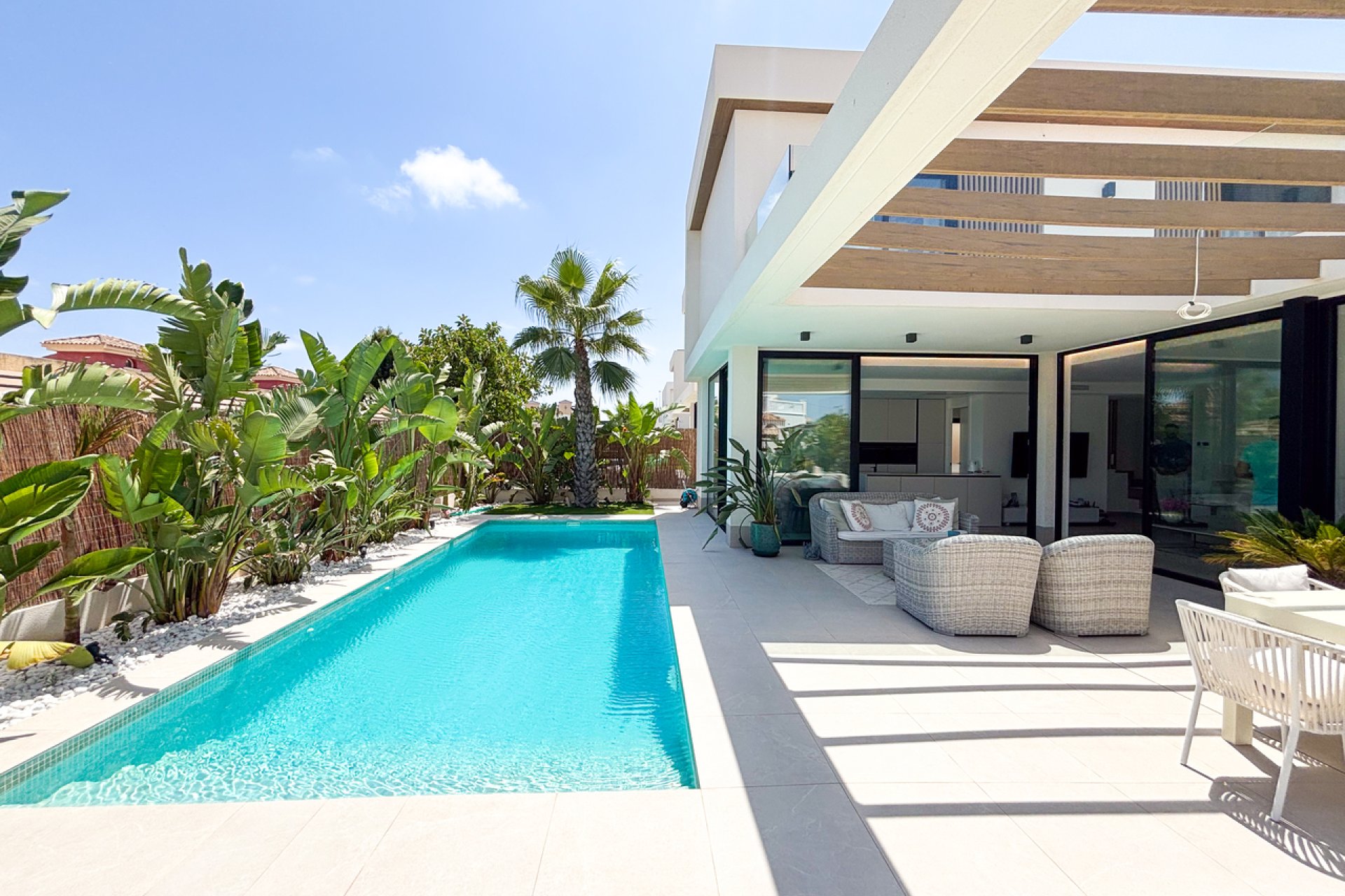 Reventa - Villa -
Cabo Roig