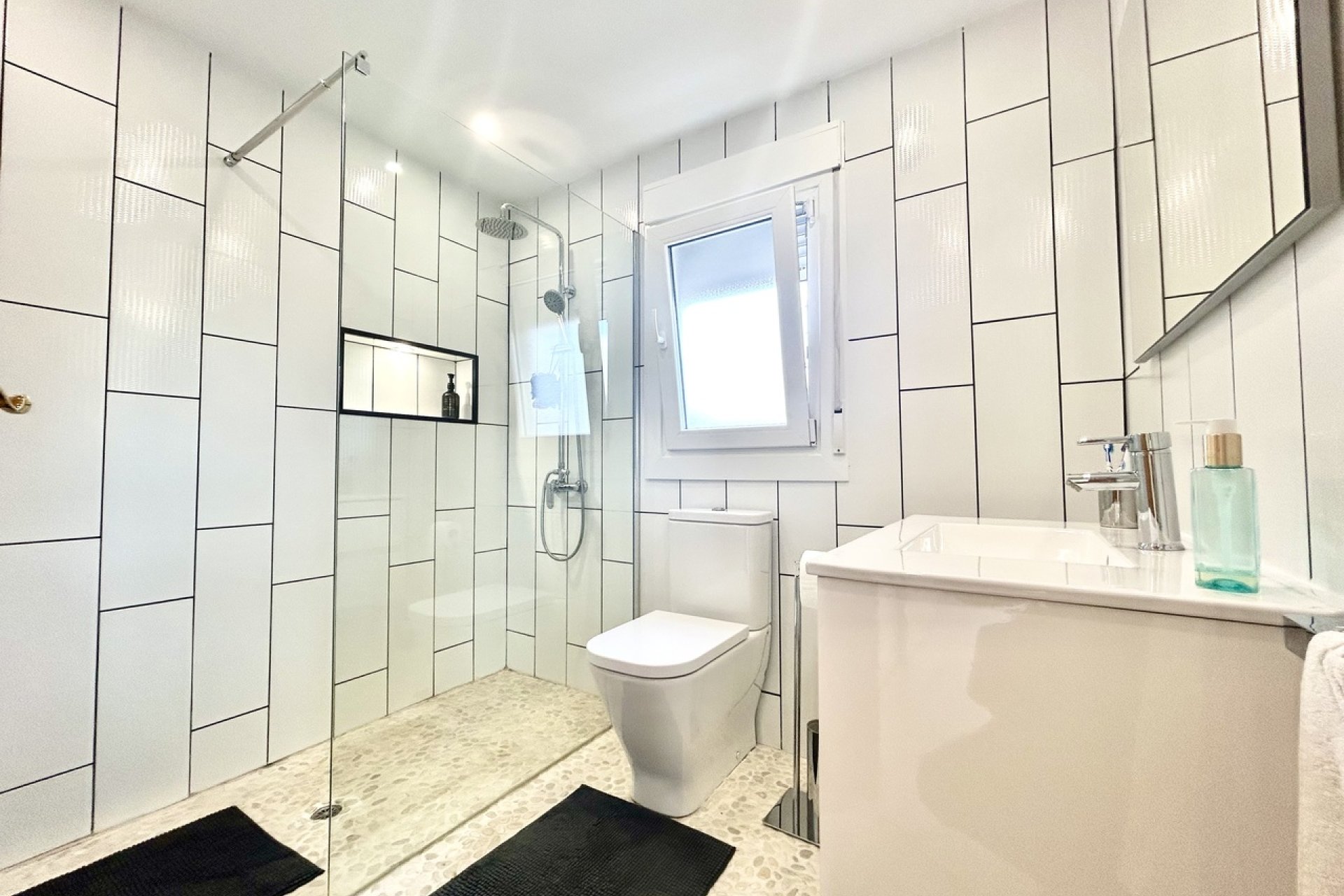 Reventa - Villa -
Catral
