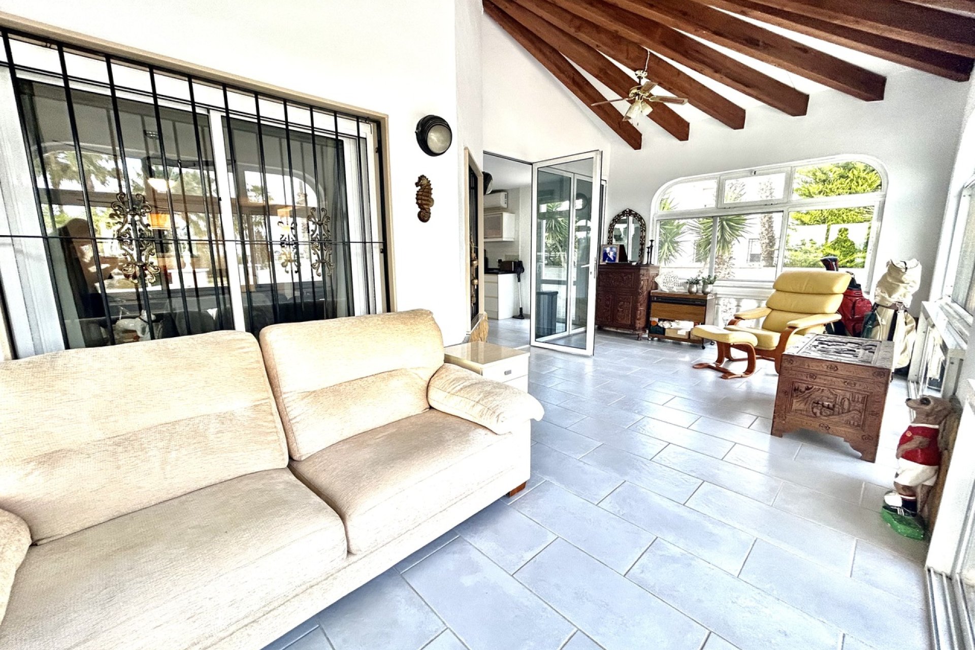 Reventa - Villa -
Catral