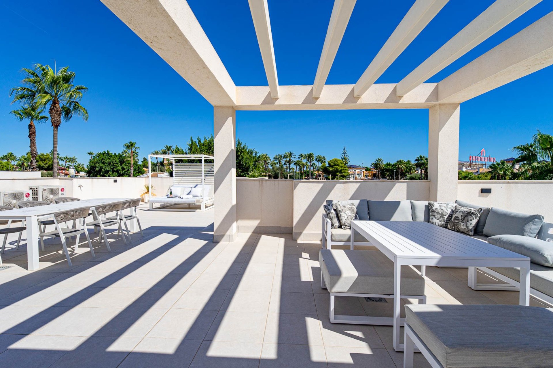 Reventa - Villa -
Ciudad Quesada - Doña Pena