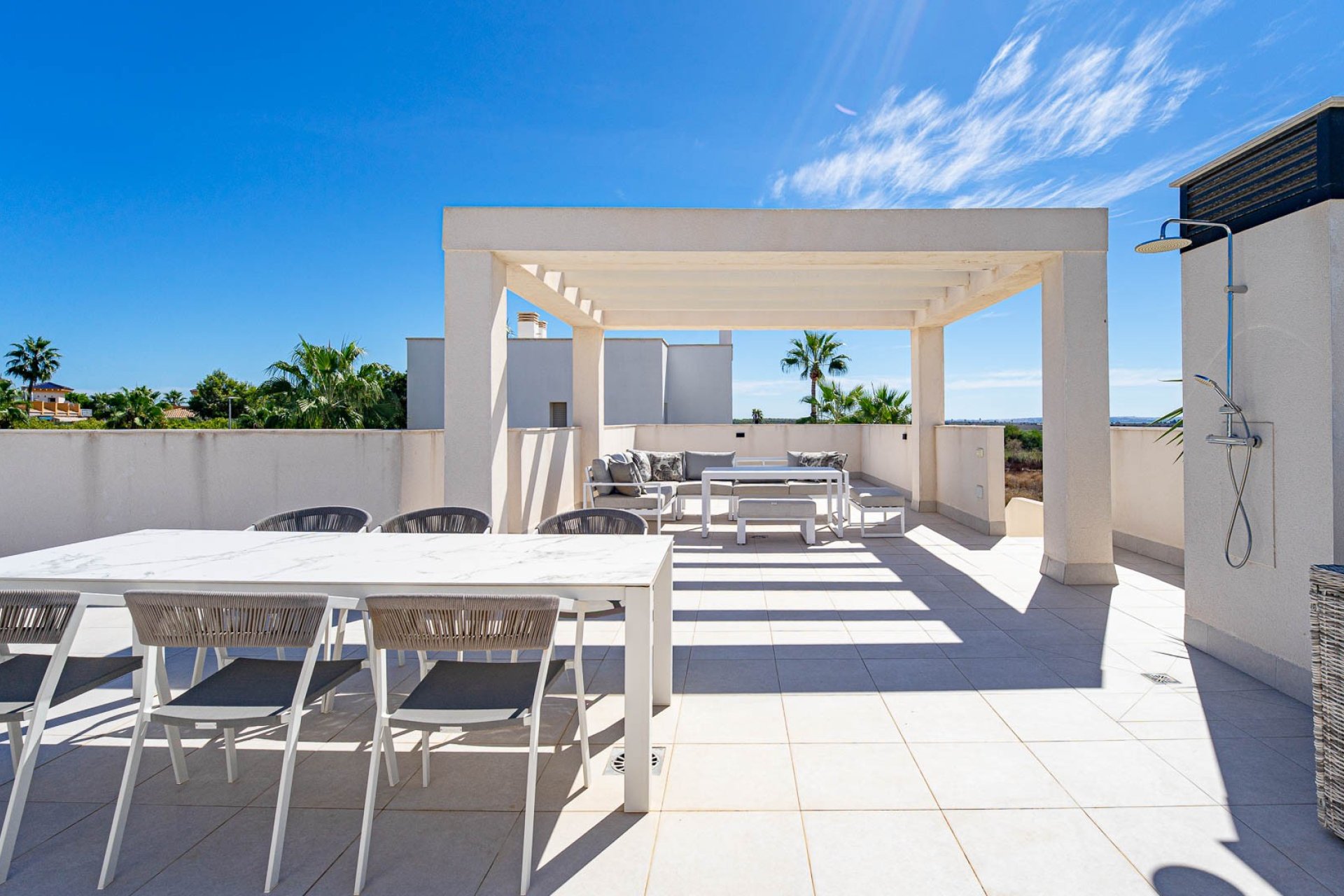 Reventa - Villa -
Ciudad Quesada - Doña Pena