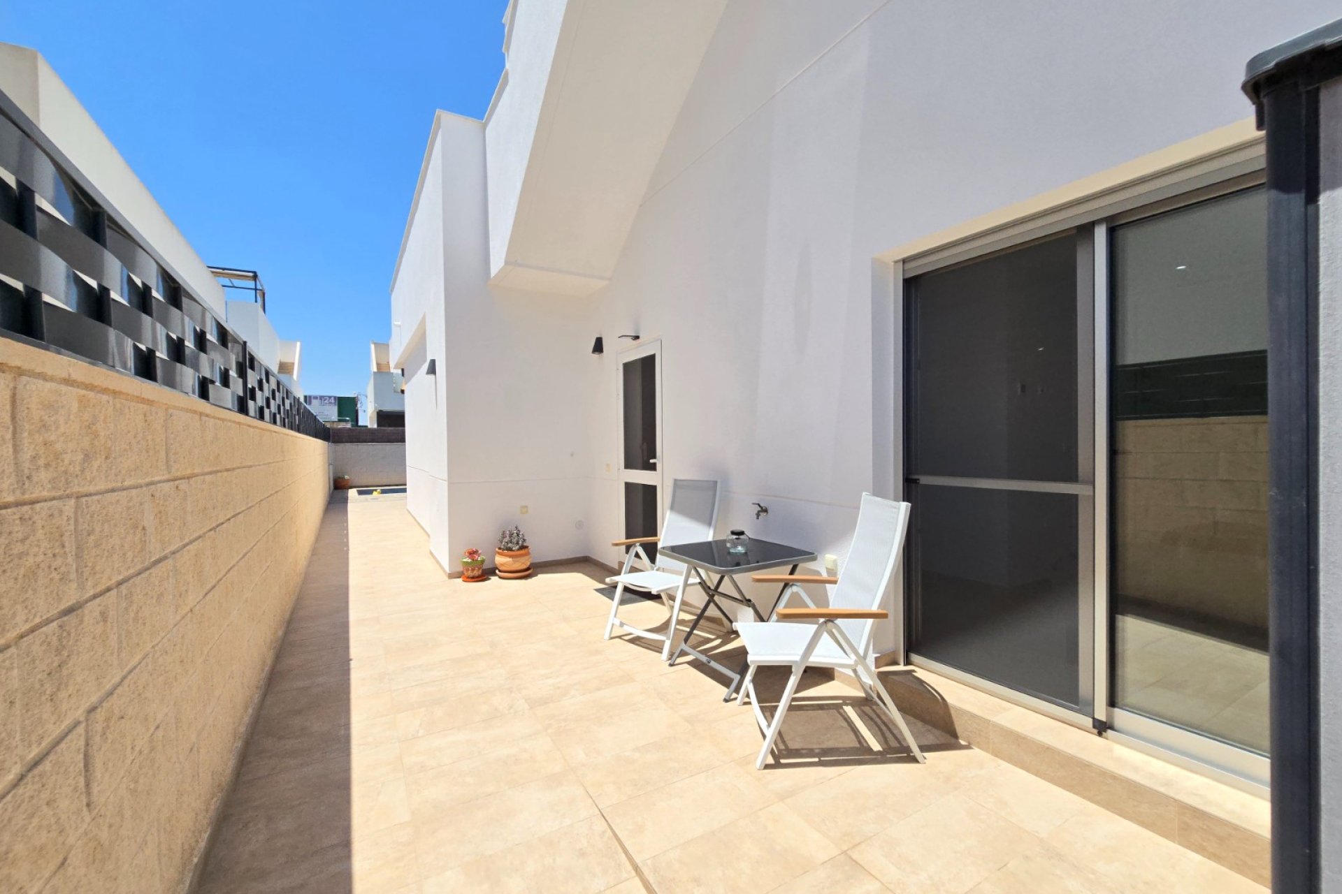 Reventa - Villa -
Ciudad Quesada - Doña Pepa *