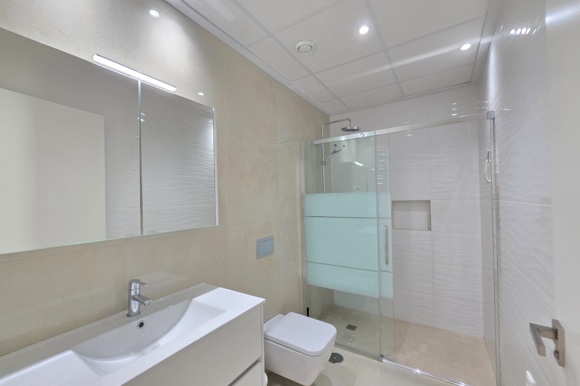 Reventa - Villa -
Ciudad Quesada - Doña Pepa *