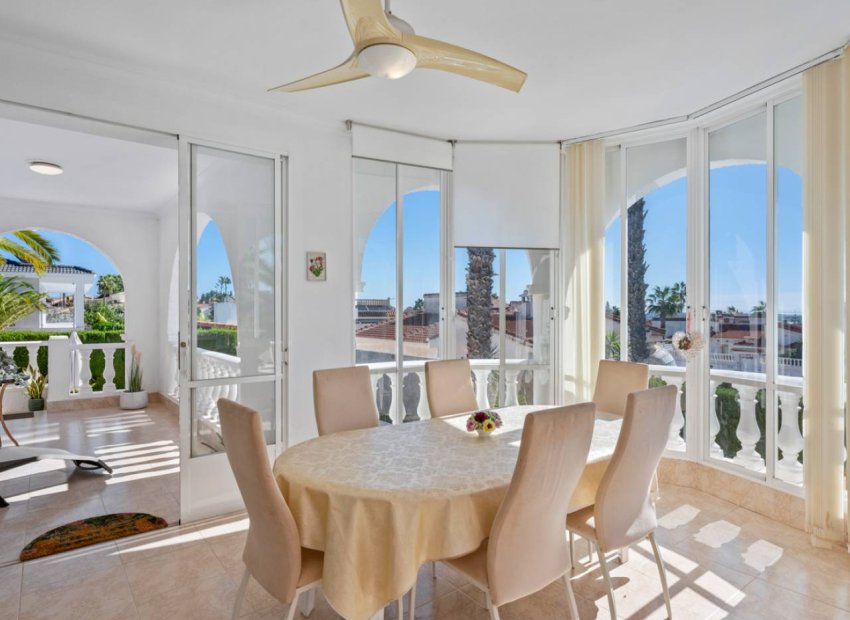 Reventa - Villa -
Ciudad Quesada
