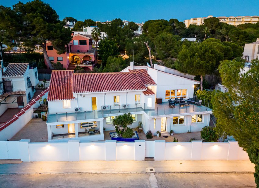 Reventa - Villa -
Dehesa De Campoamor