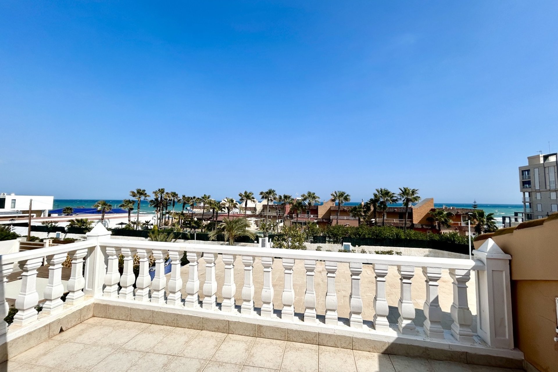 Reventa - Villa -
La Mata