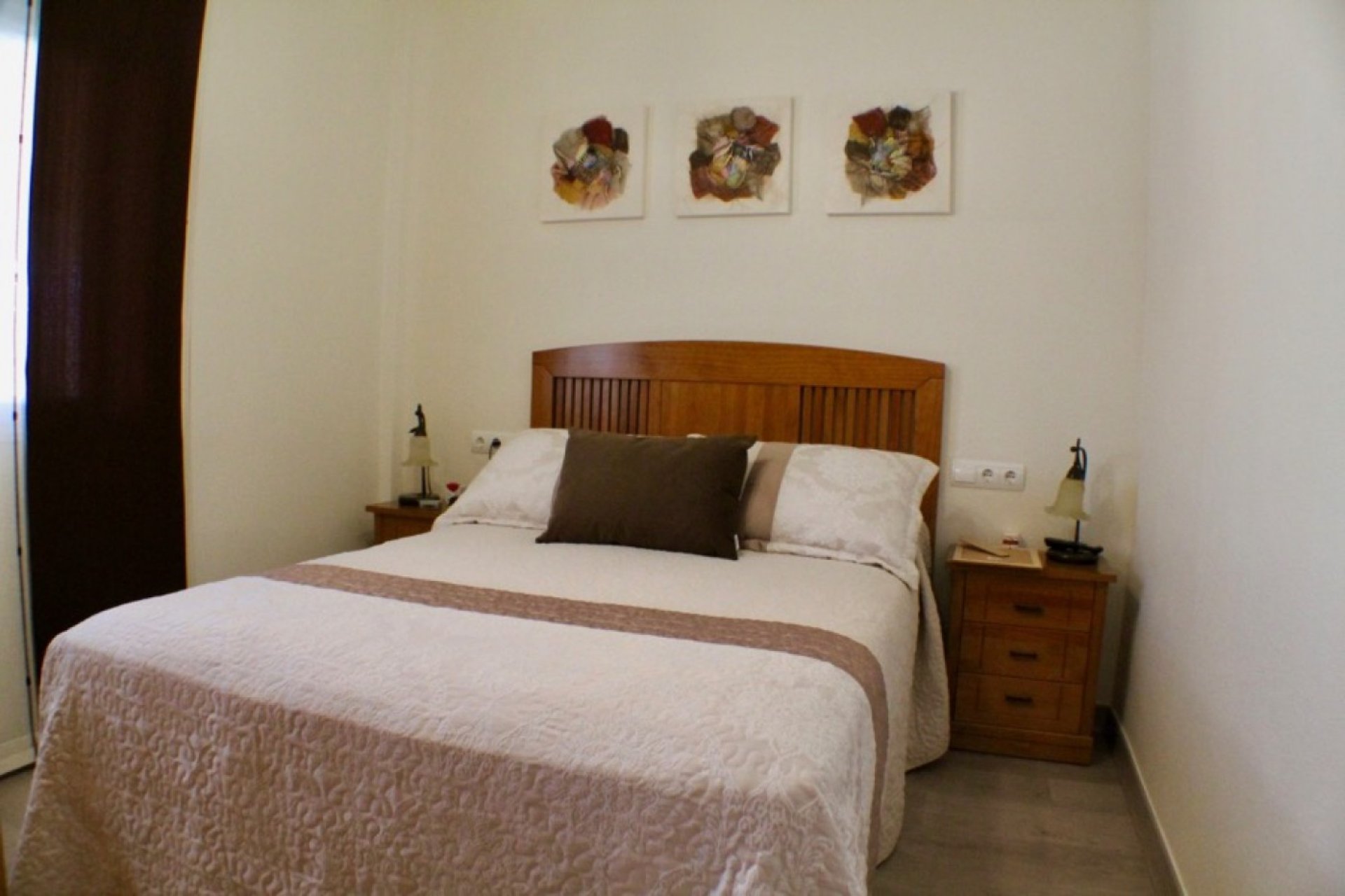 Reventa - Villa -
La Nucía - Urbanisations