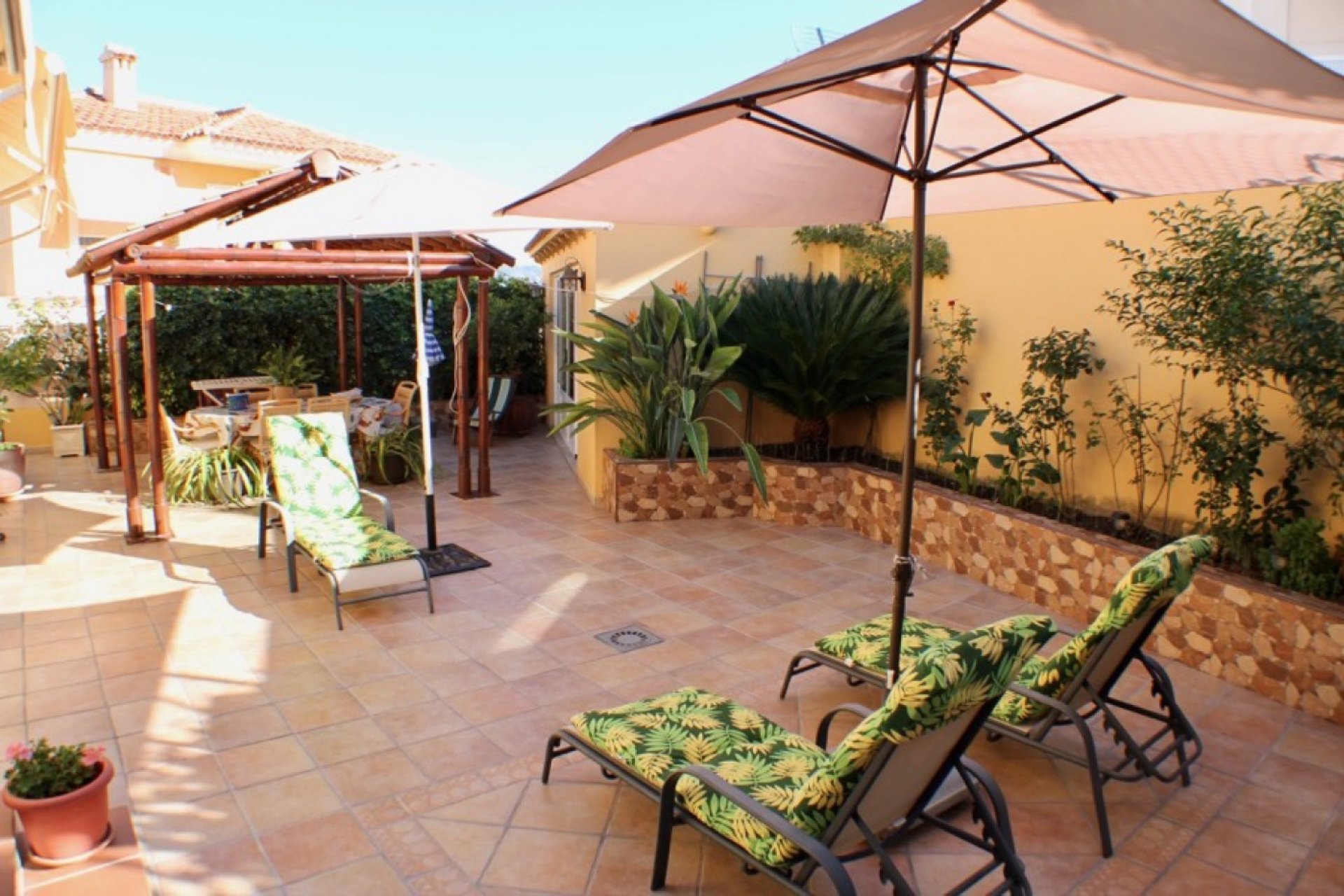 Reventa - Villa -
La Nucía - Urbanisations