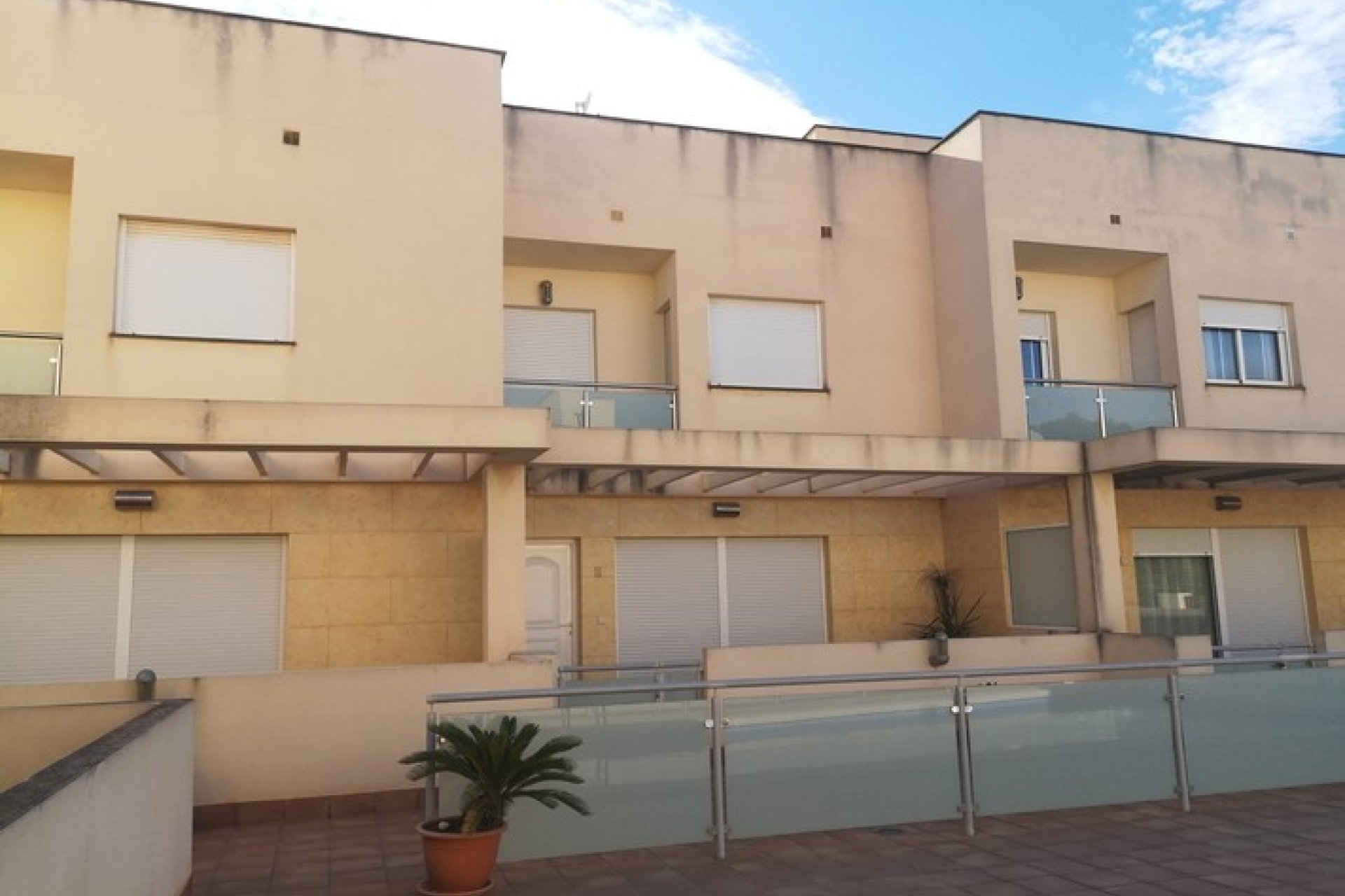 Reventa - Villa -
Los Montesinos - La Herrada