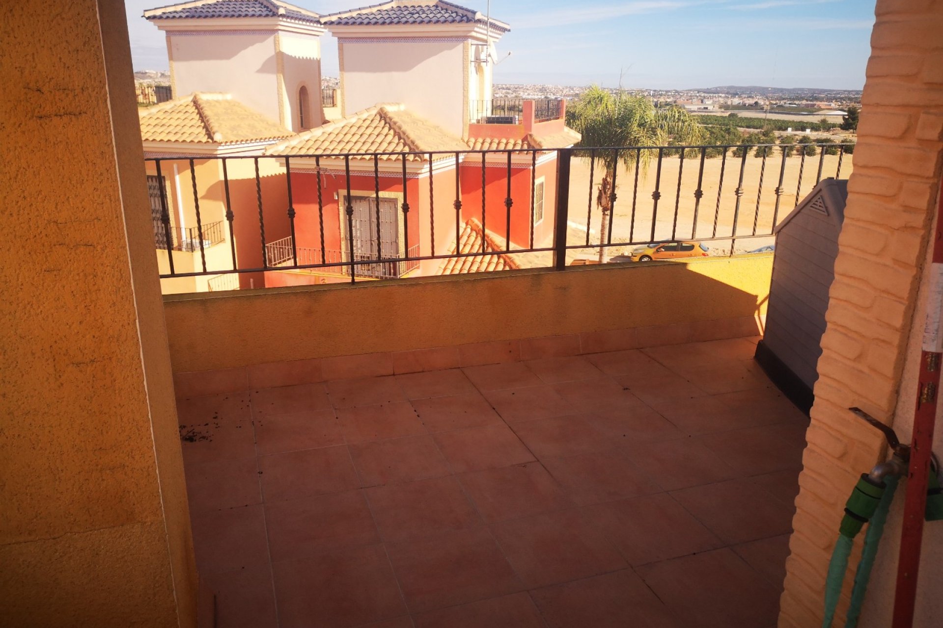 Reventa - Villa -
Los Montesinos - La Herrada