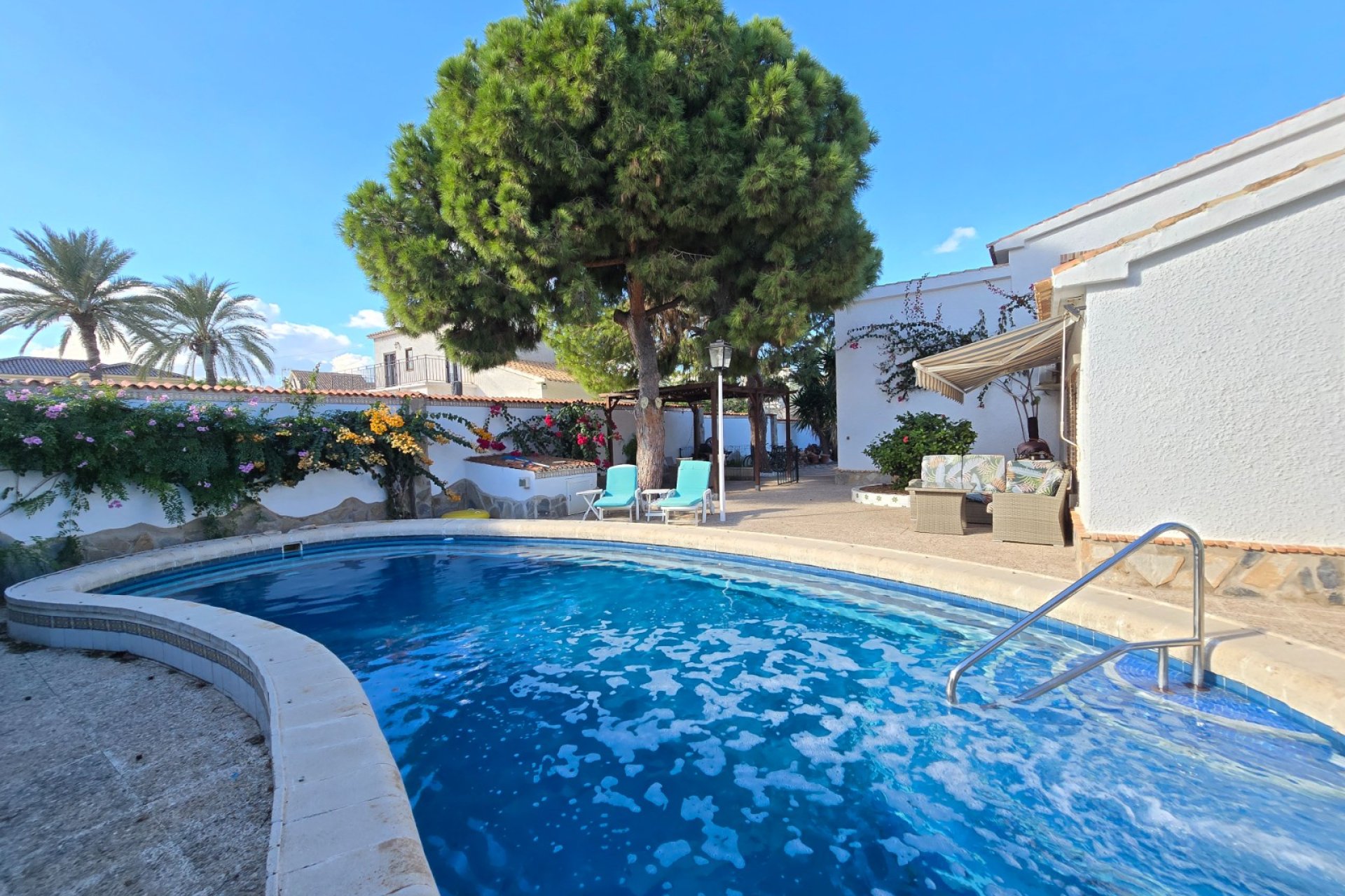Reventa - Villa -
Orihuela Costa - Cabo Roig *