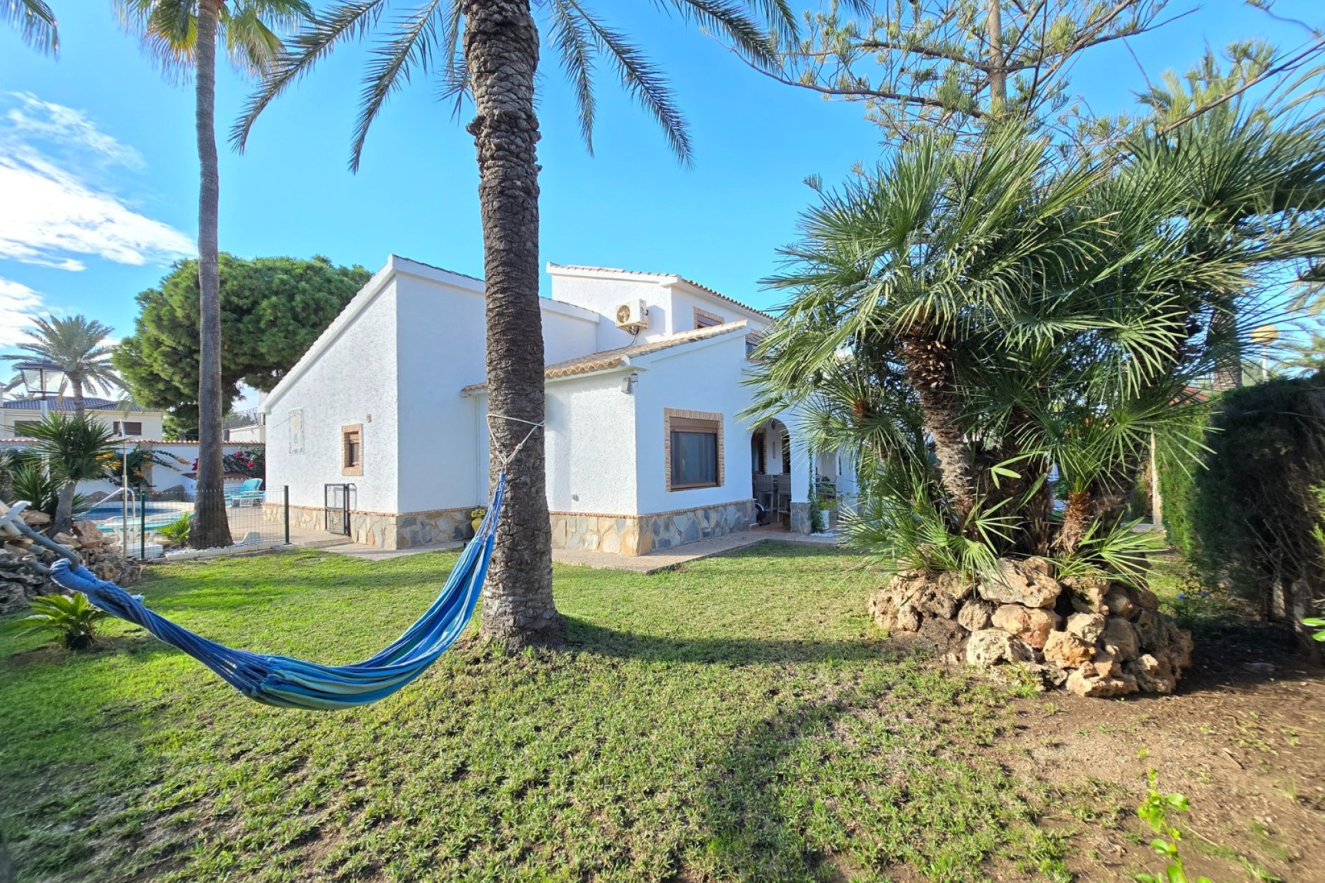 Reventa - Villa -
Orihuela Costa - Cabo Roig *