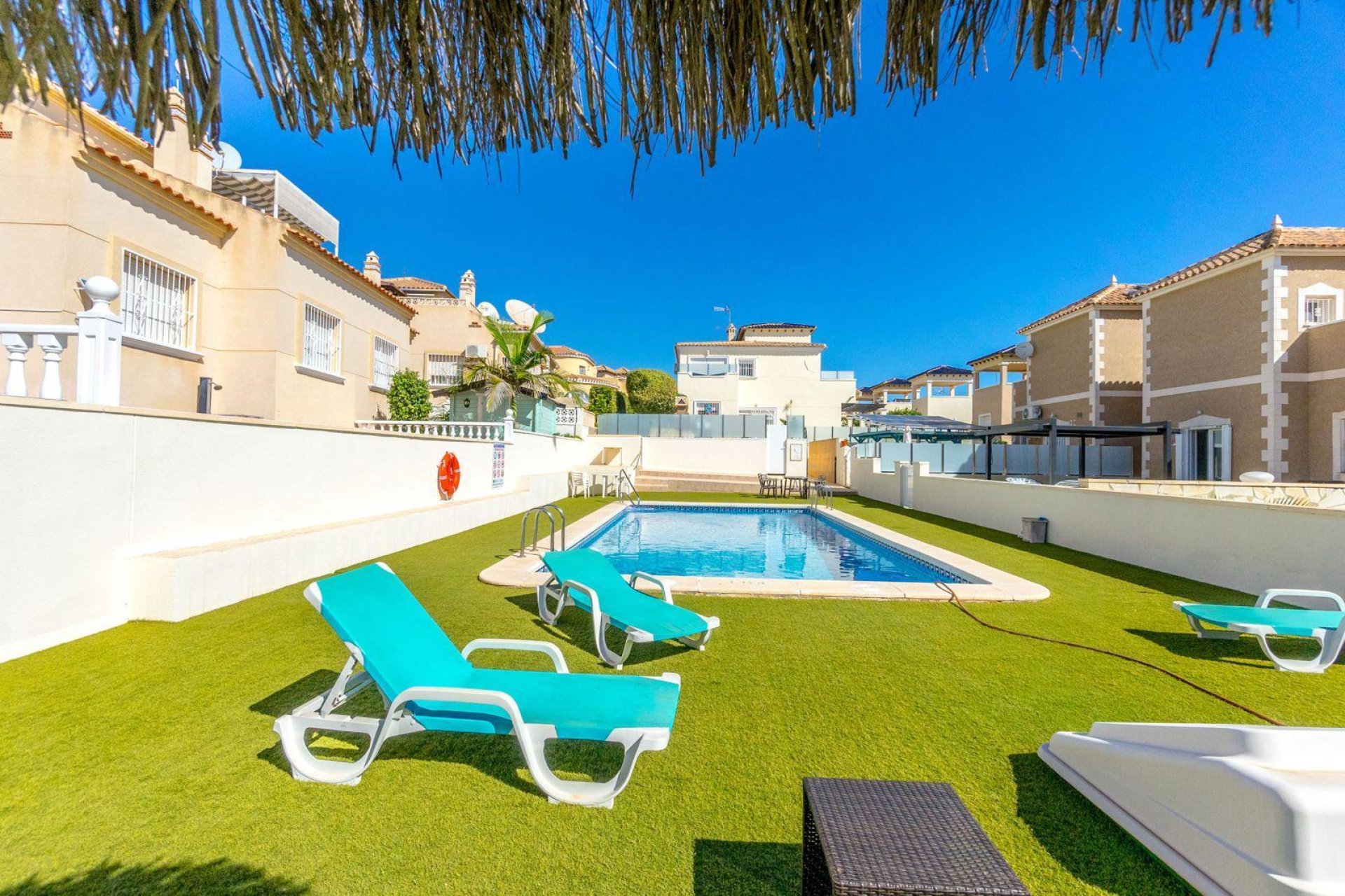 Reventa - Villa -
Orihuela Costa - Las Filipinas