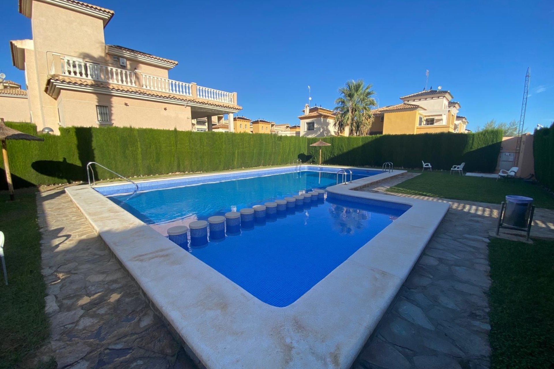 Reventa - Villa -
Orihuela Costa - Los Altos