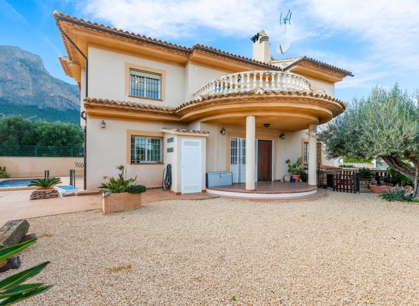Reventa - Villa -
Polop