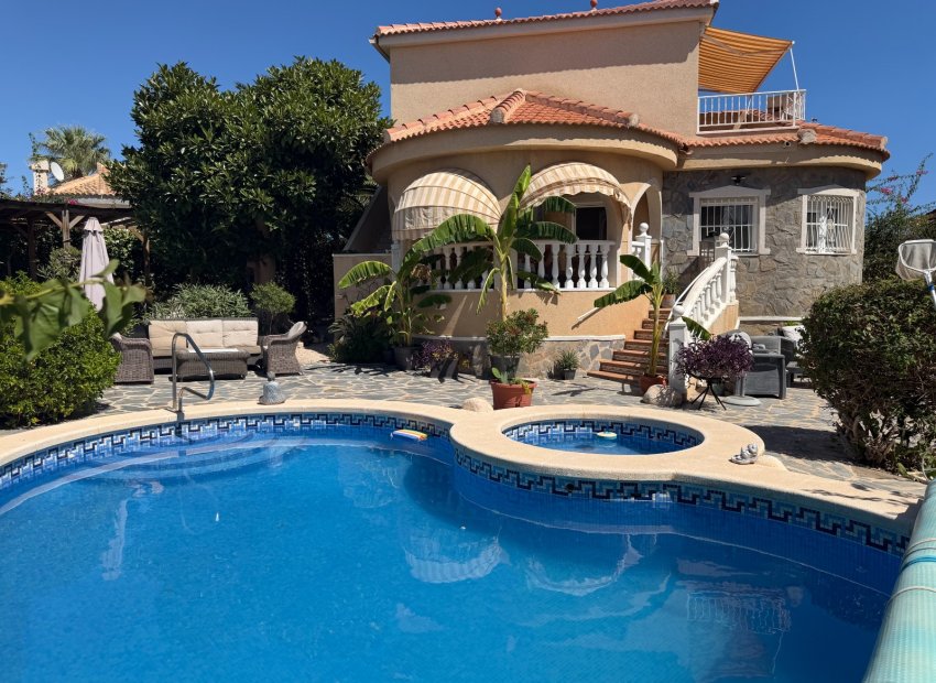 Reventa - Villa -
Rojales - Lo Pepin