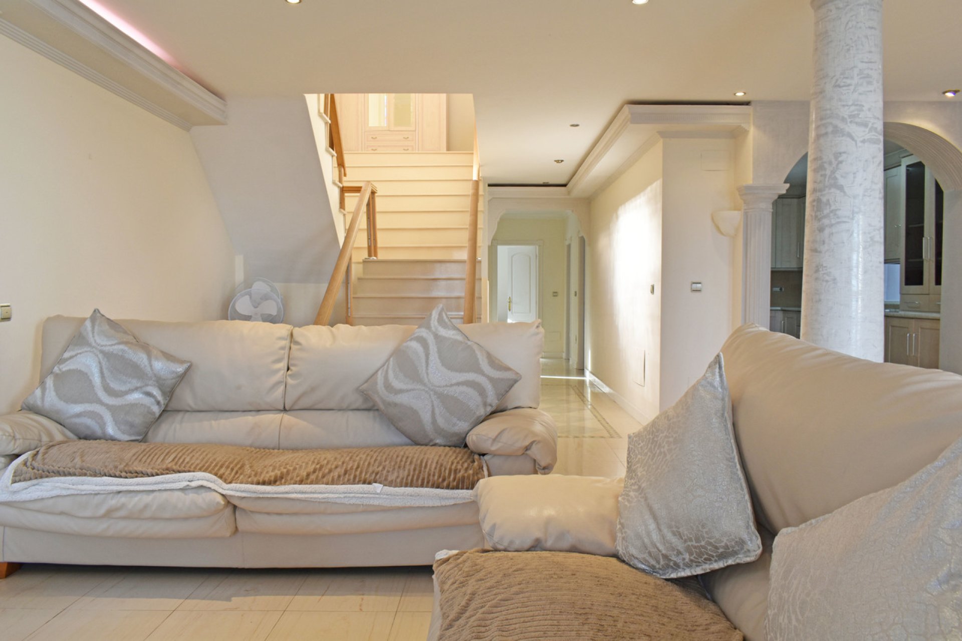 Reventa - Villa -
Torremendo