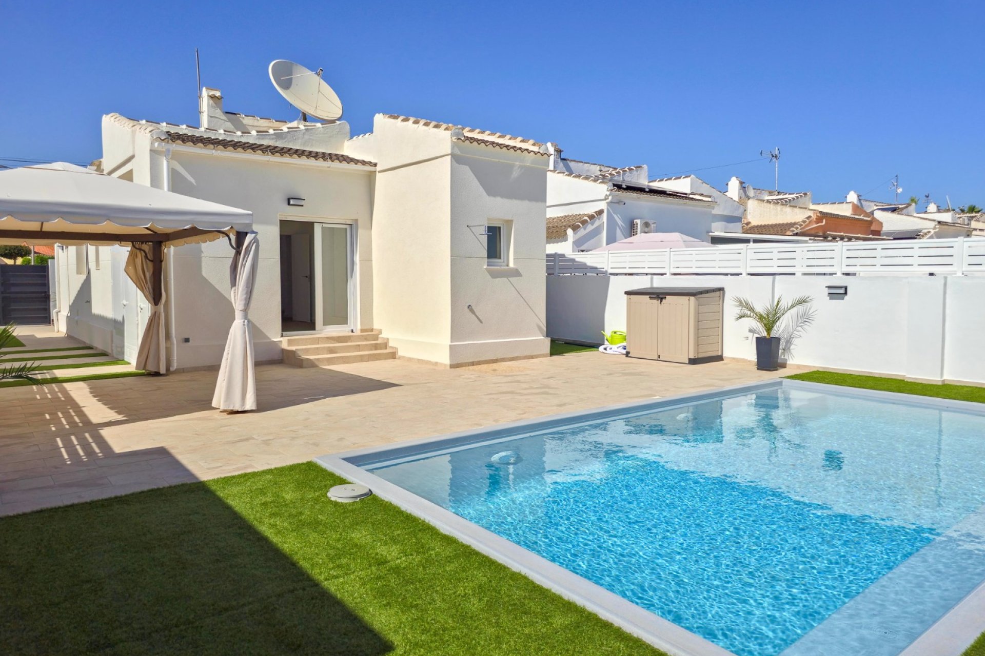 Reventa - Villa -
Torrevieja - La Siesta