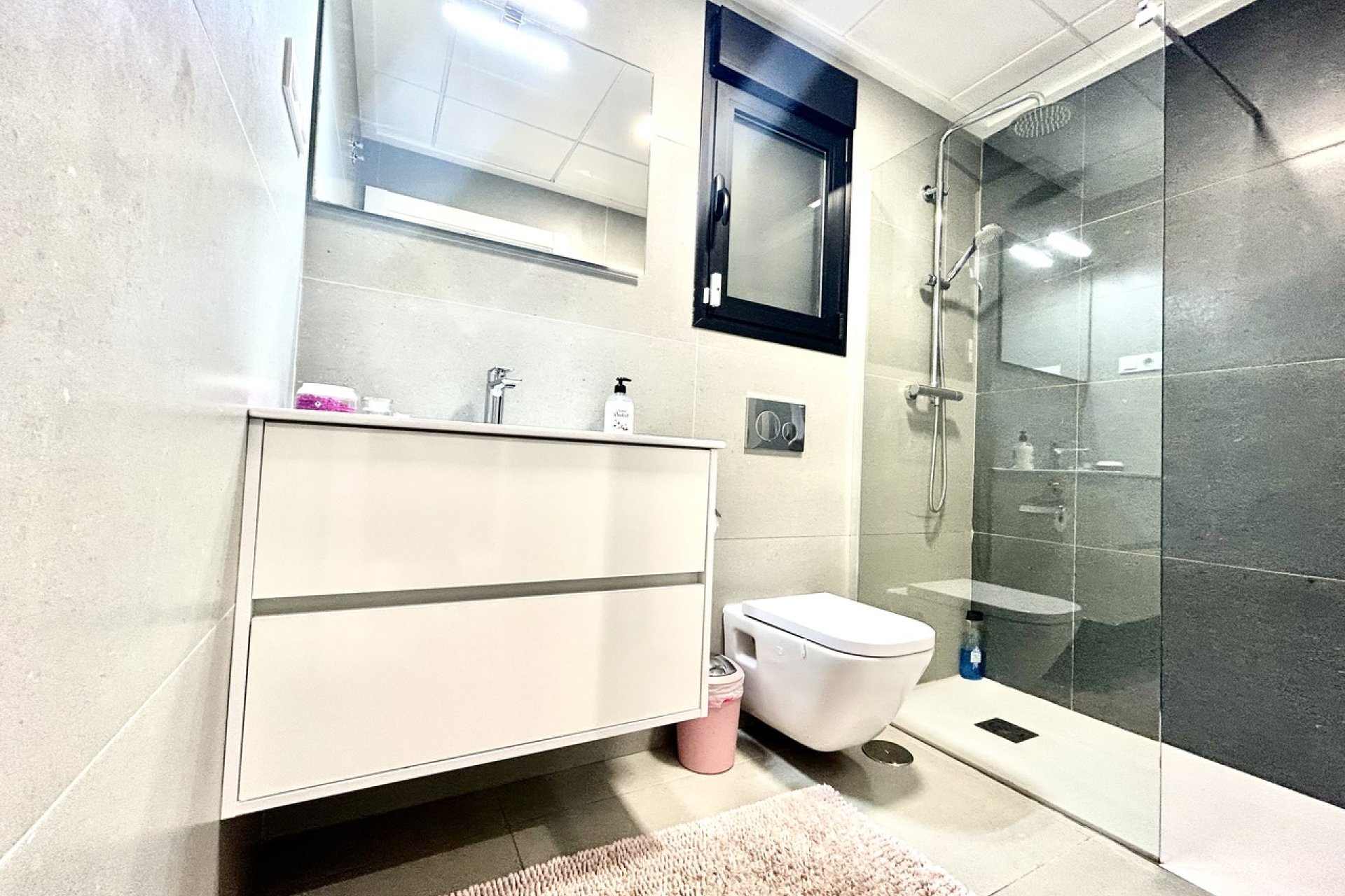 Reventa - Villa -
Torrevieja - Los Balcones