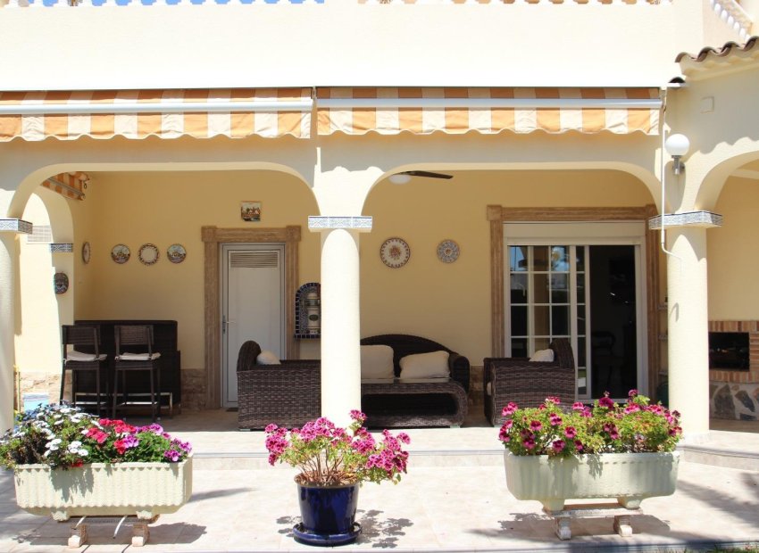 Reventa - Villa -
Torrevieja - Punta Prima