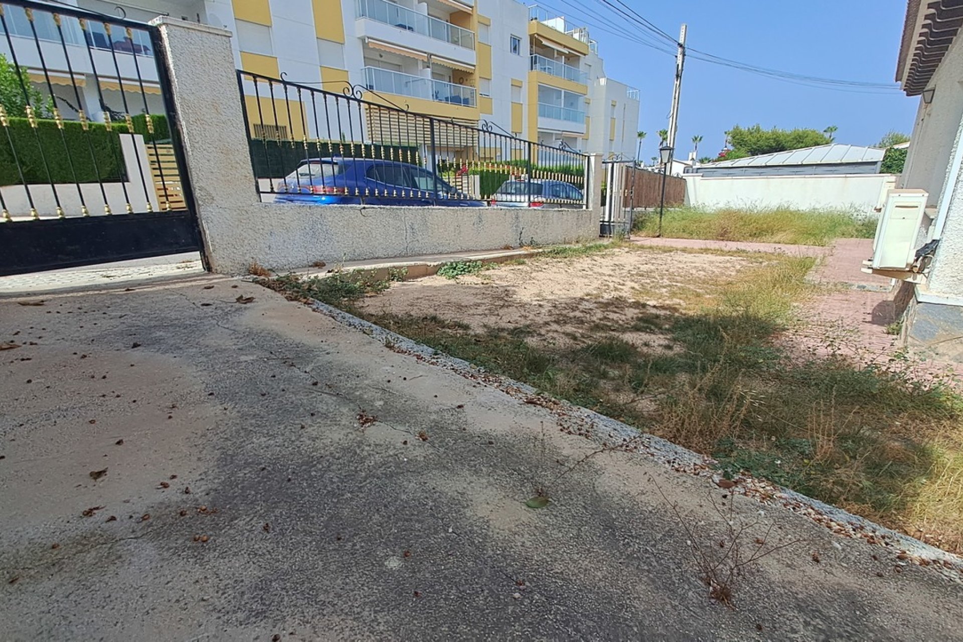 Reventa - Villa -
Villamartín - Villamartin