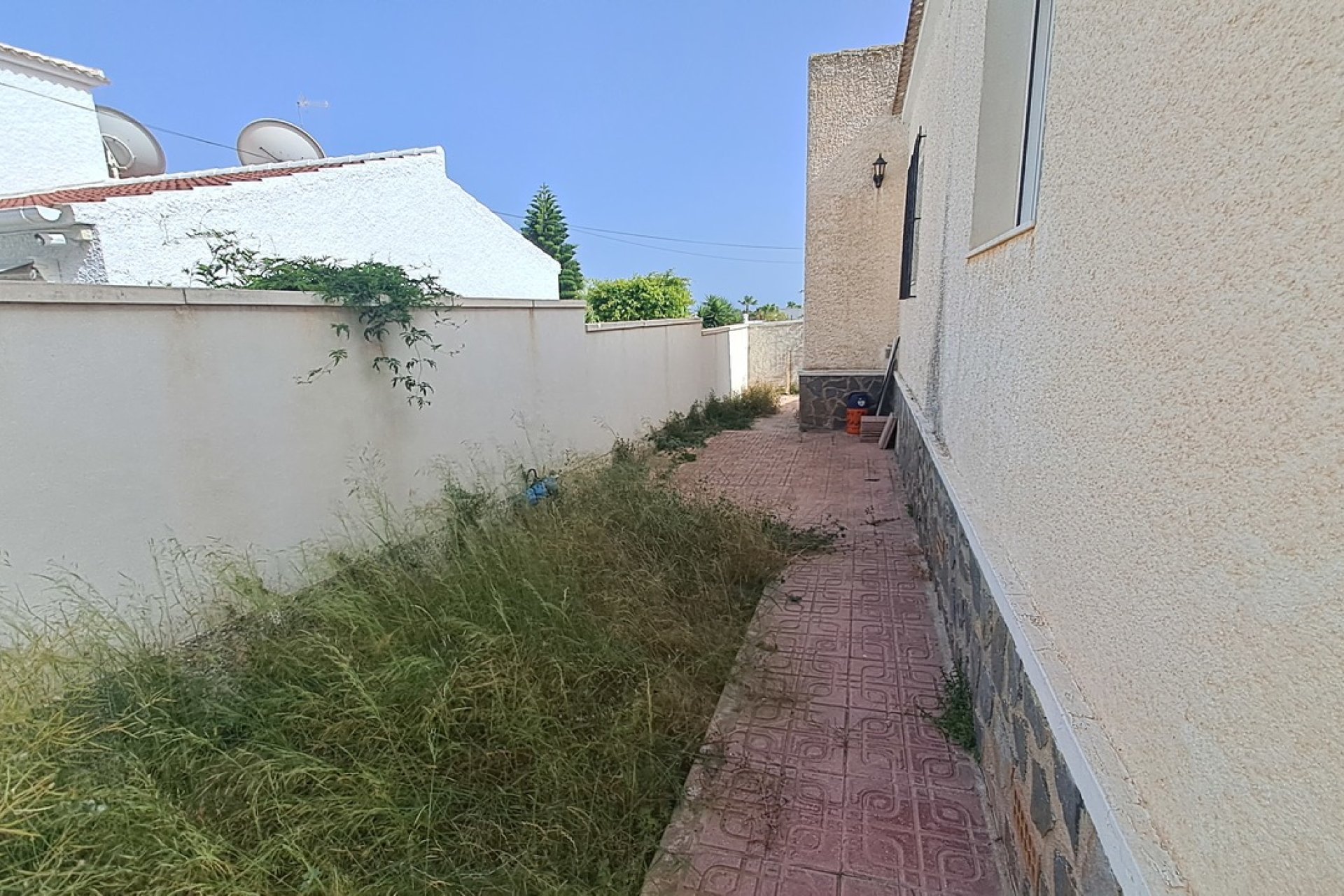 Reventa - Villa -
Villamartín - Villamartin