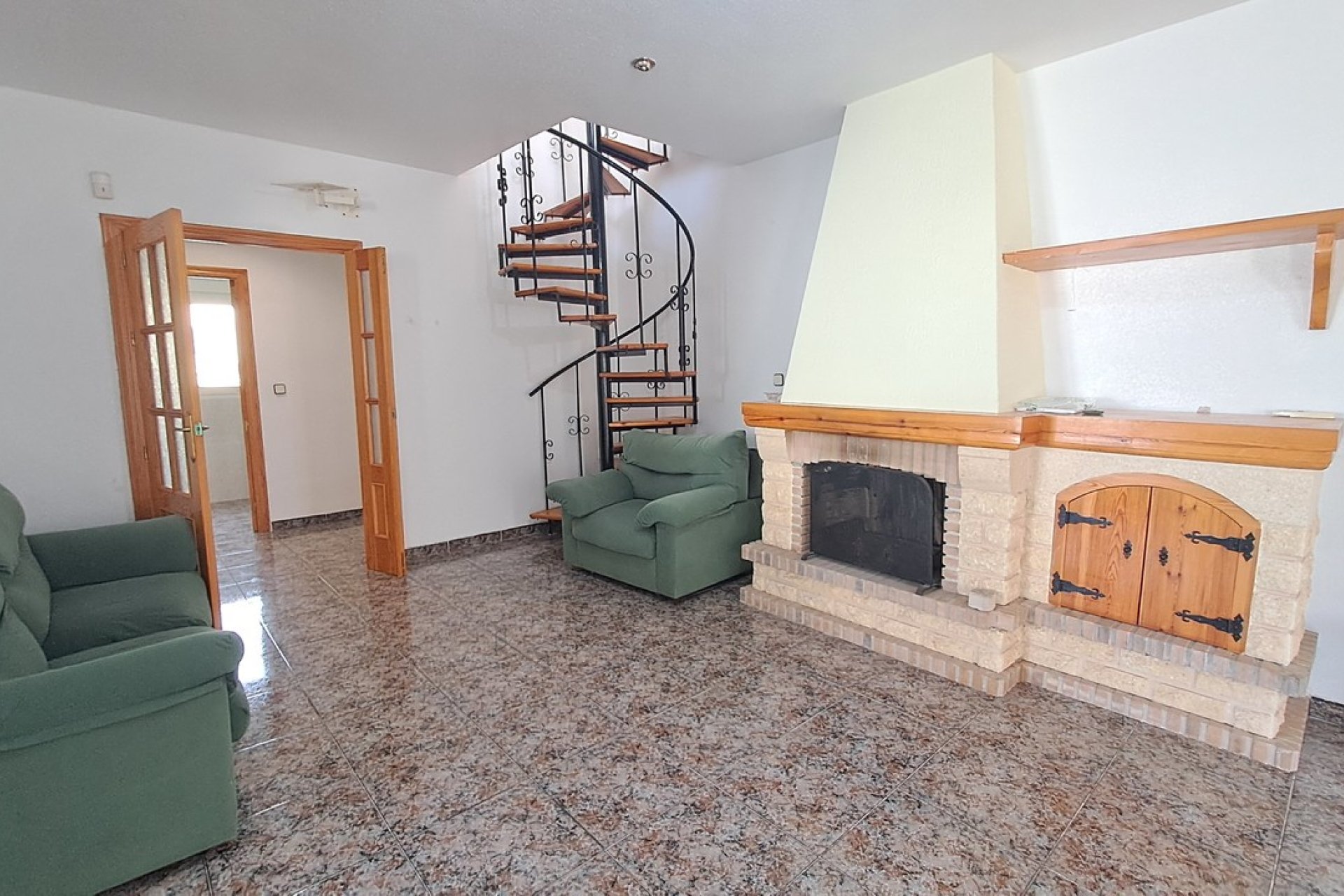 Reventa - Villa -
Villamartín - Villamartin