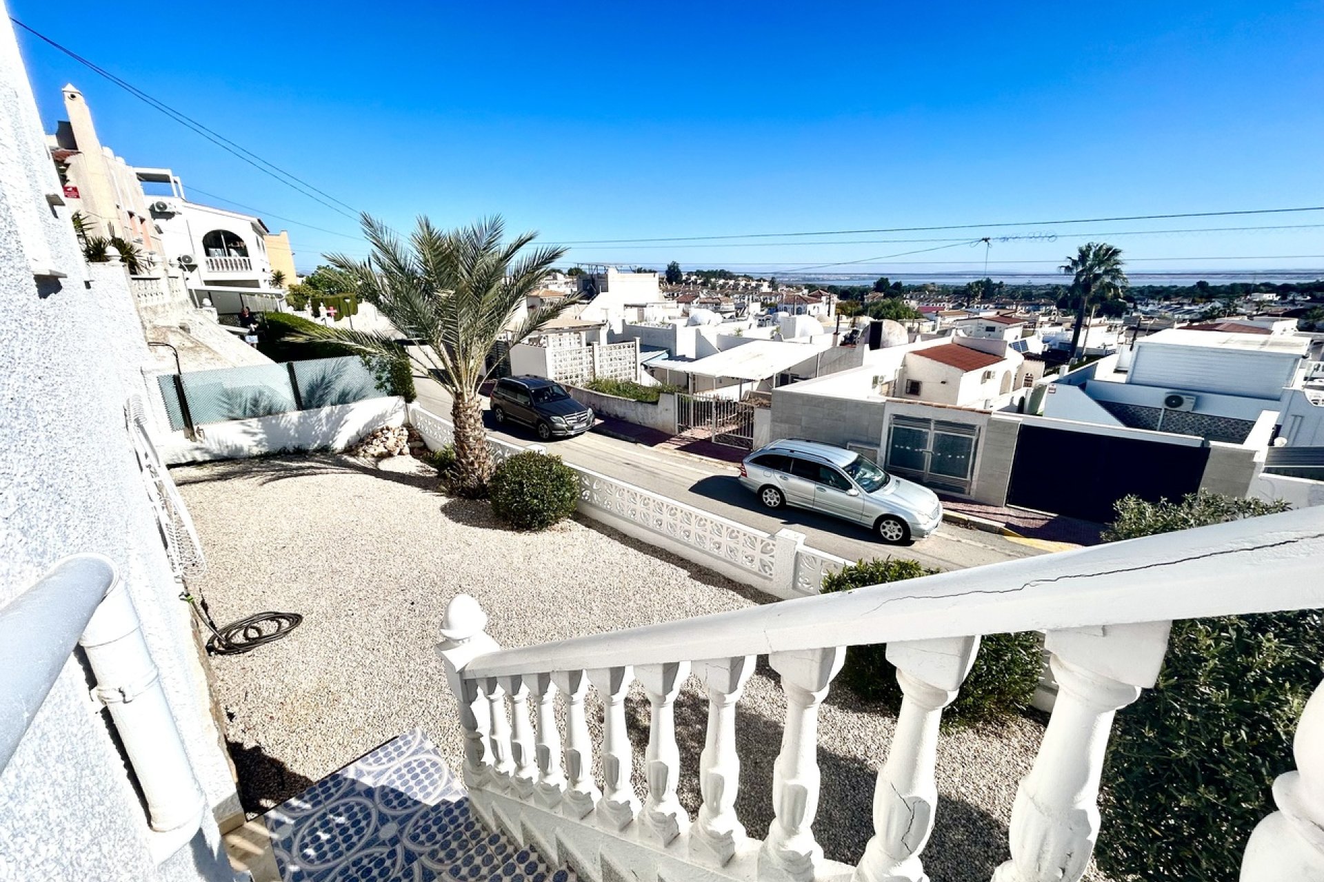 Reventa - Villa -
Villamartín - Villamartin