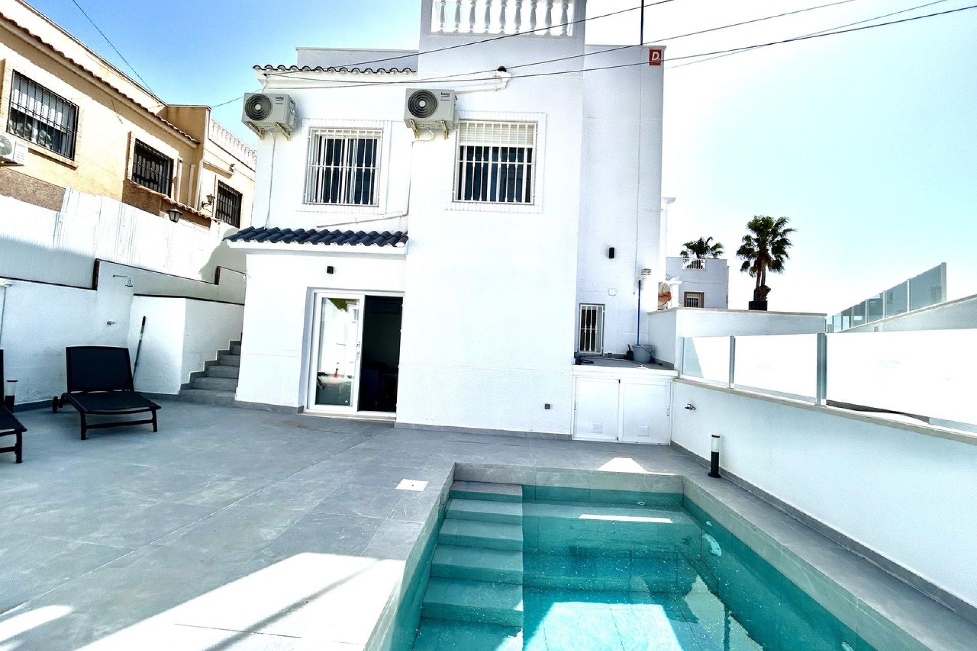 Reventa - Villa -
Villamartín - Villamartin