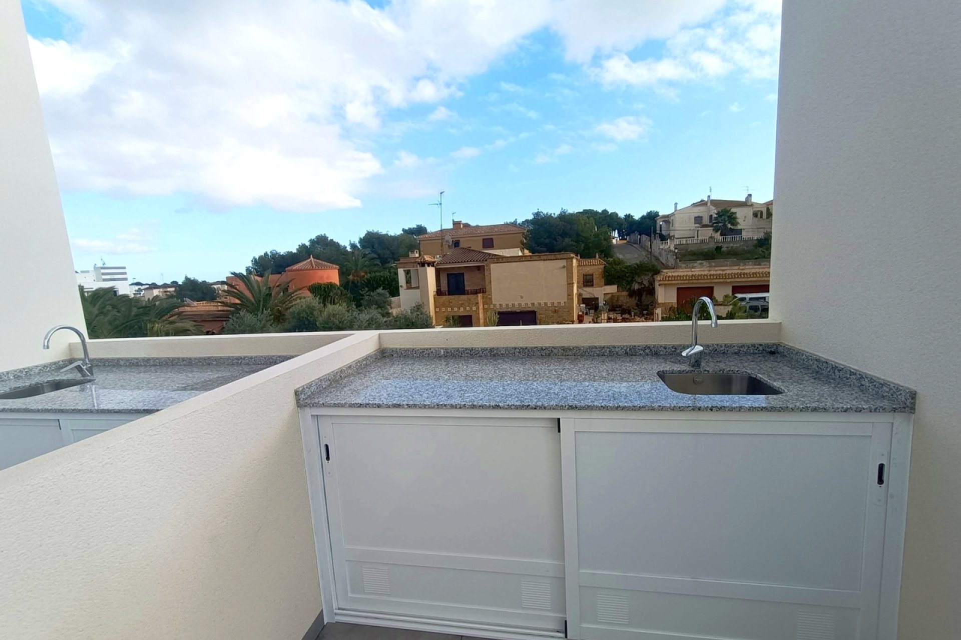 Reventa - Villa -
Villamartín - Villamartin