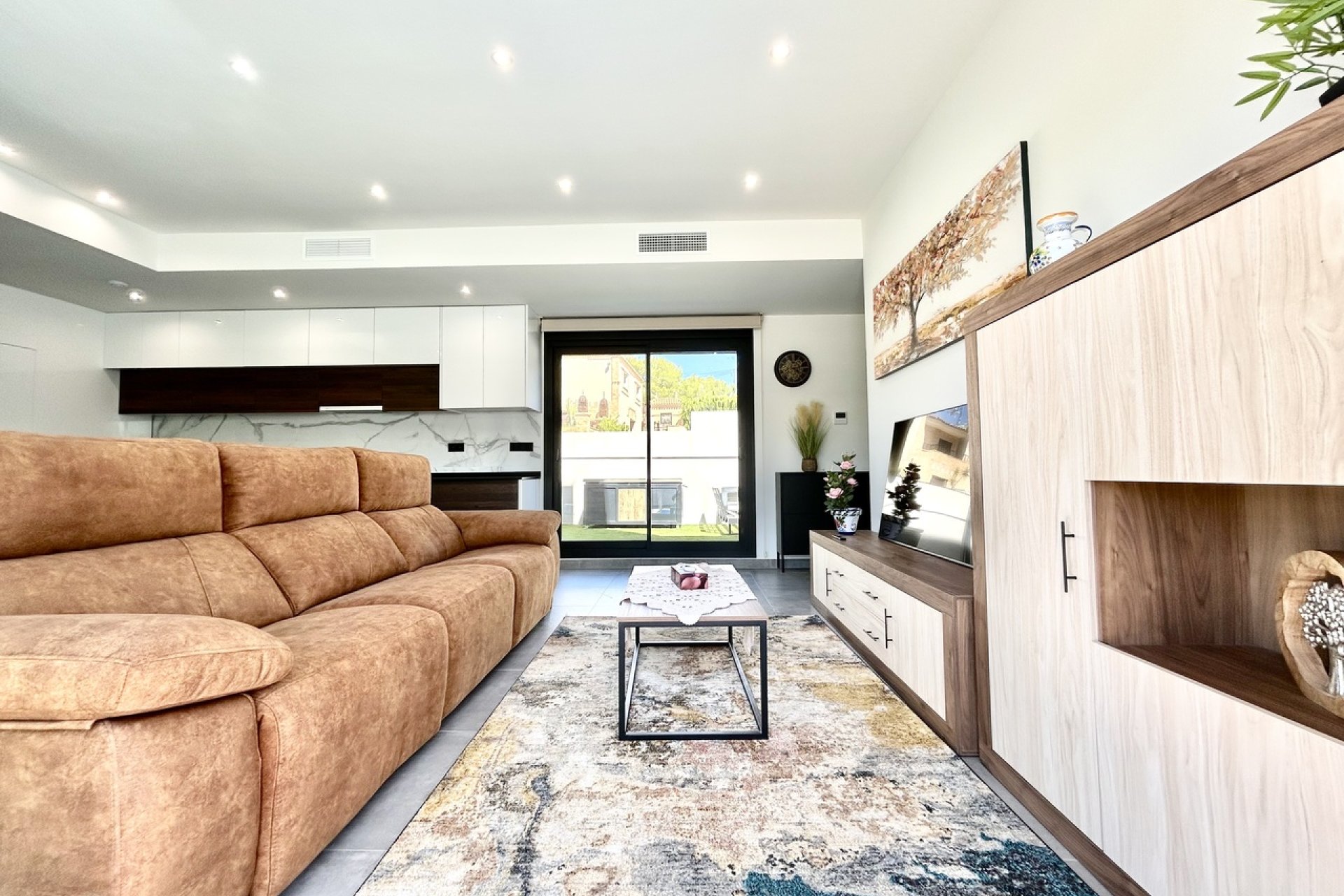 Reventa - Villa -
Villamartín - Villamartin