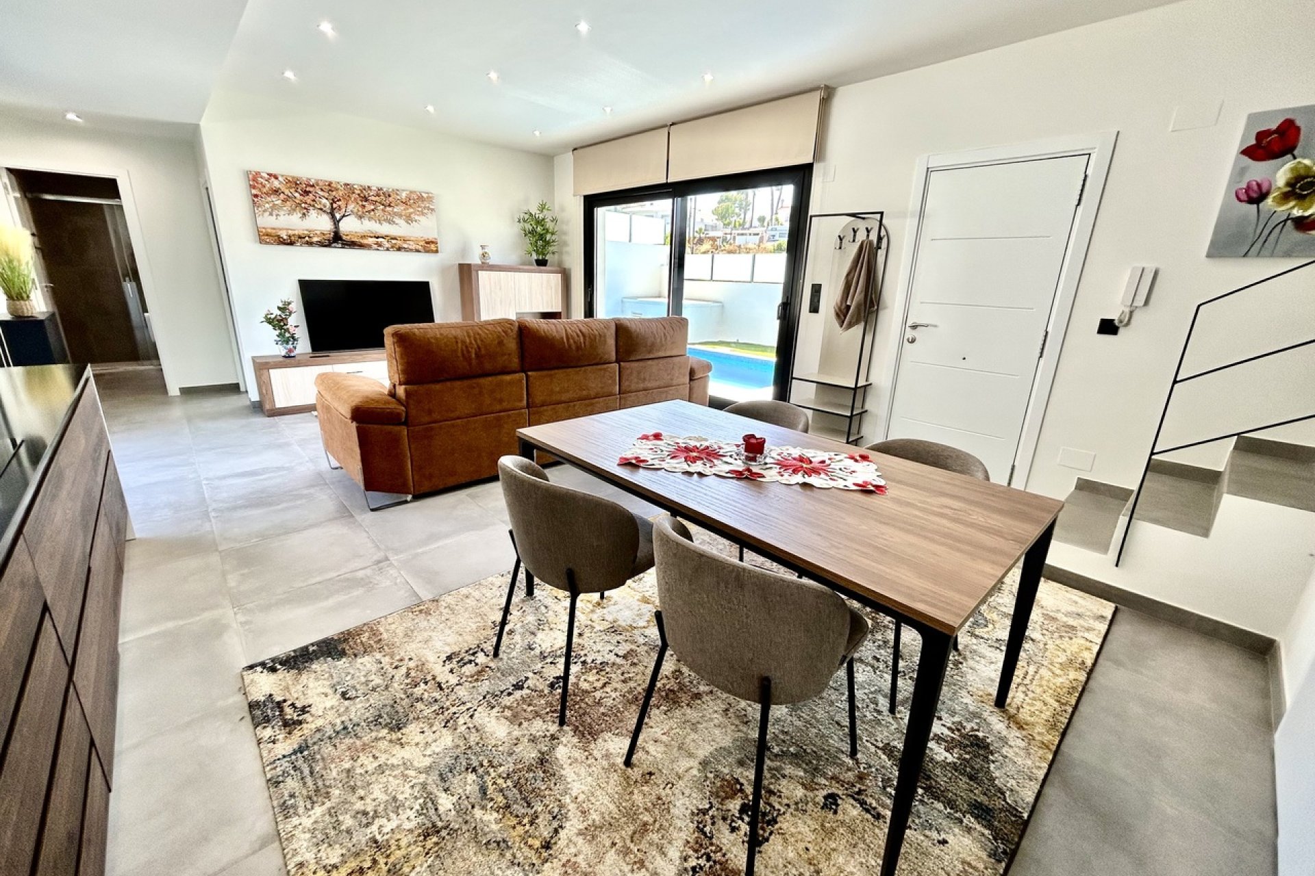 Reventa - Villa -
Villamartín - Villamartin