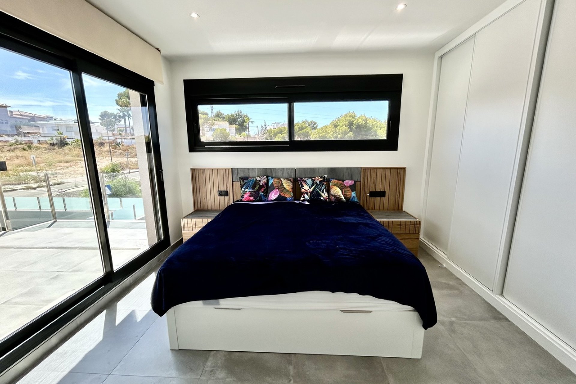 Reventa - Villa -
Villamartín - Villamartin