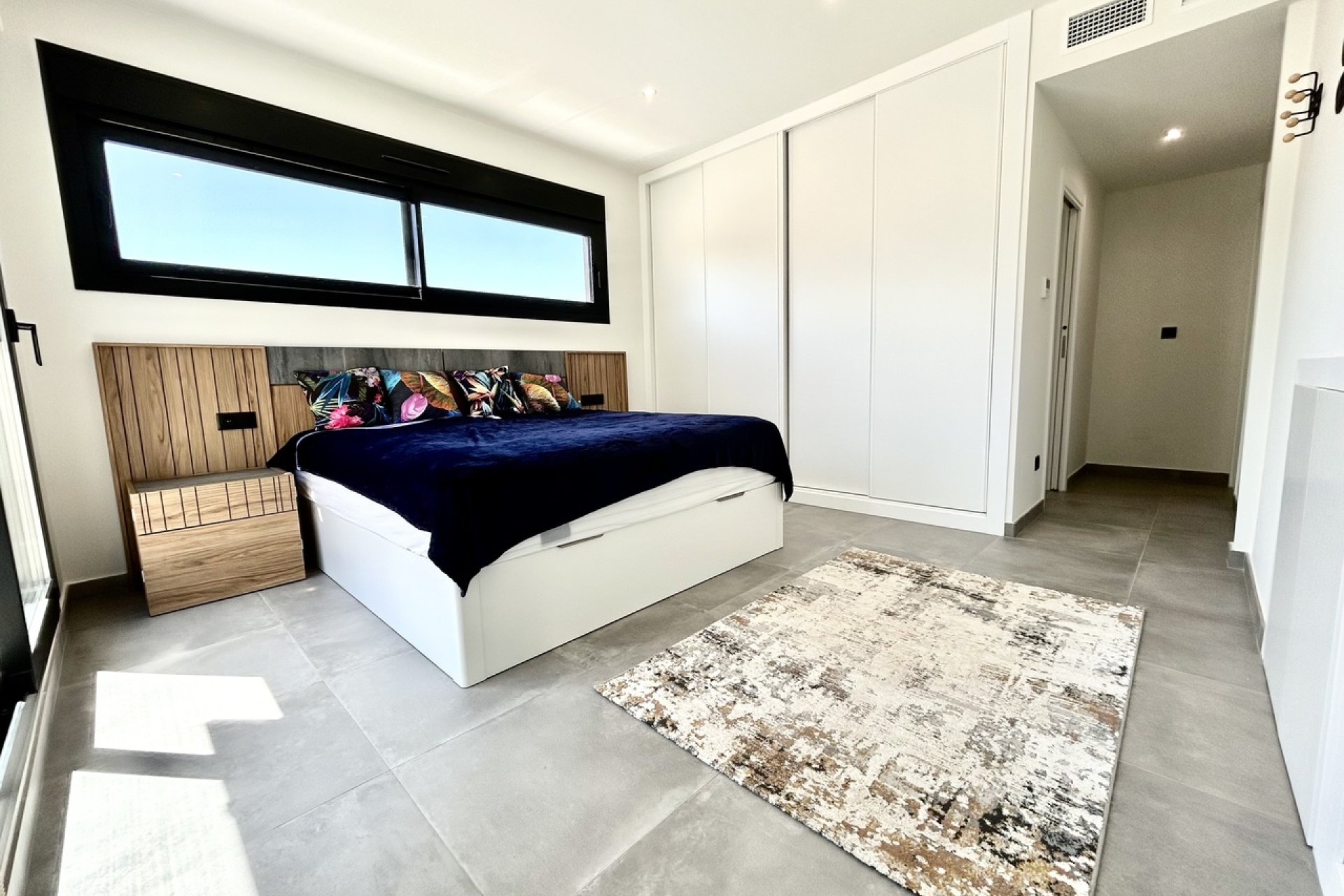 Reventa - Villa -
Villamartín - Villamartin