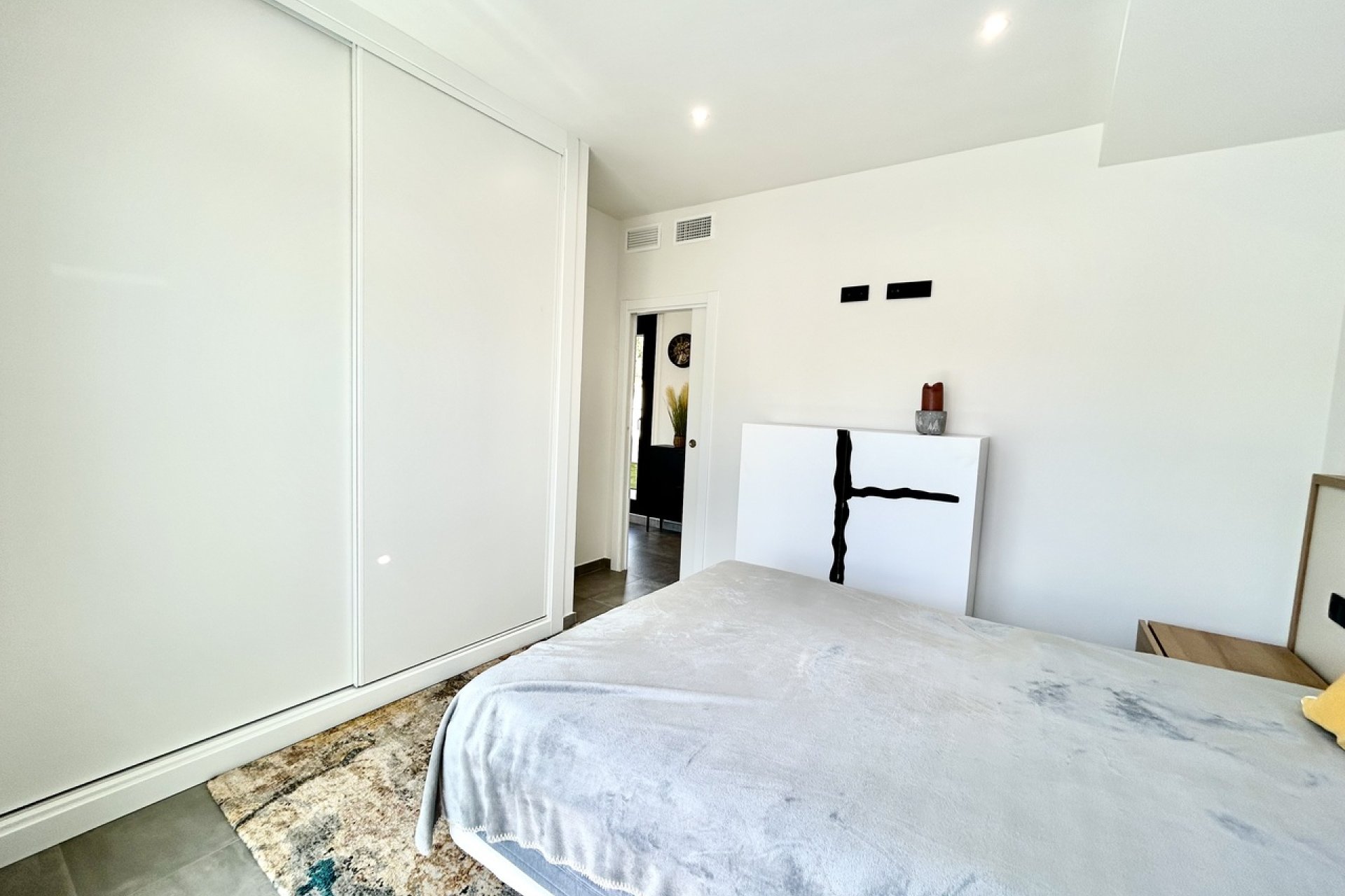 Reventa - Villa -
Villamartín - Villamartin