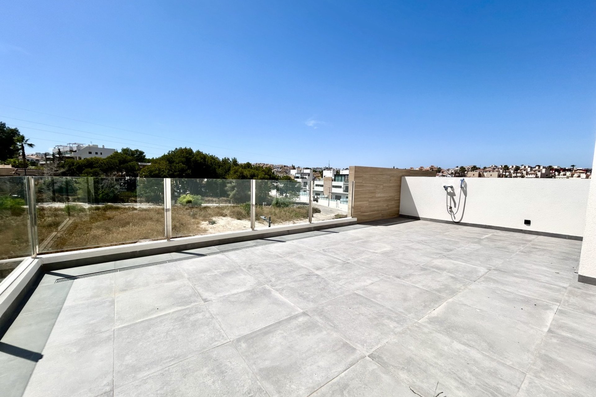 Reventa - Villa -
Villamartín - Villamartin